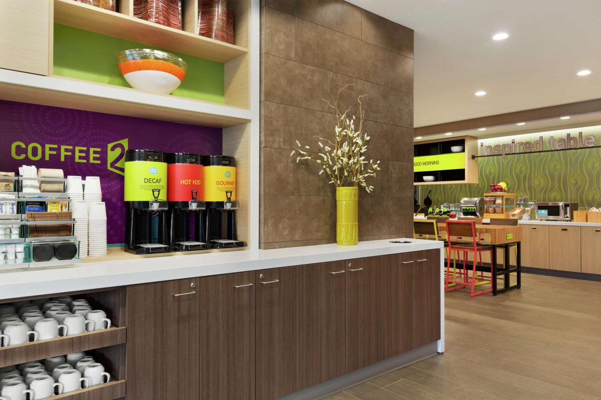 Home2 Suites By Hilton Portland Airport photo 13