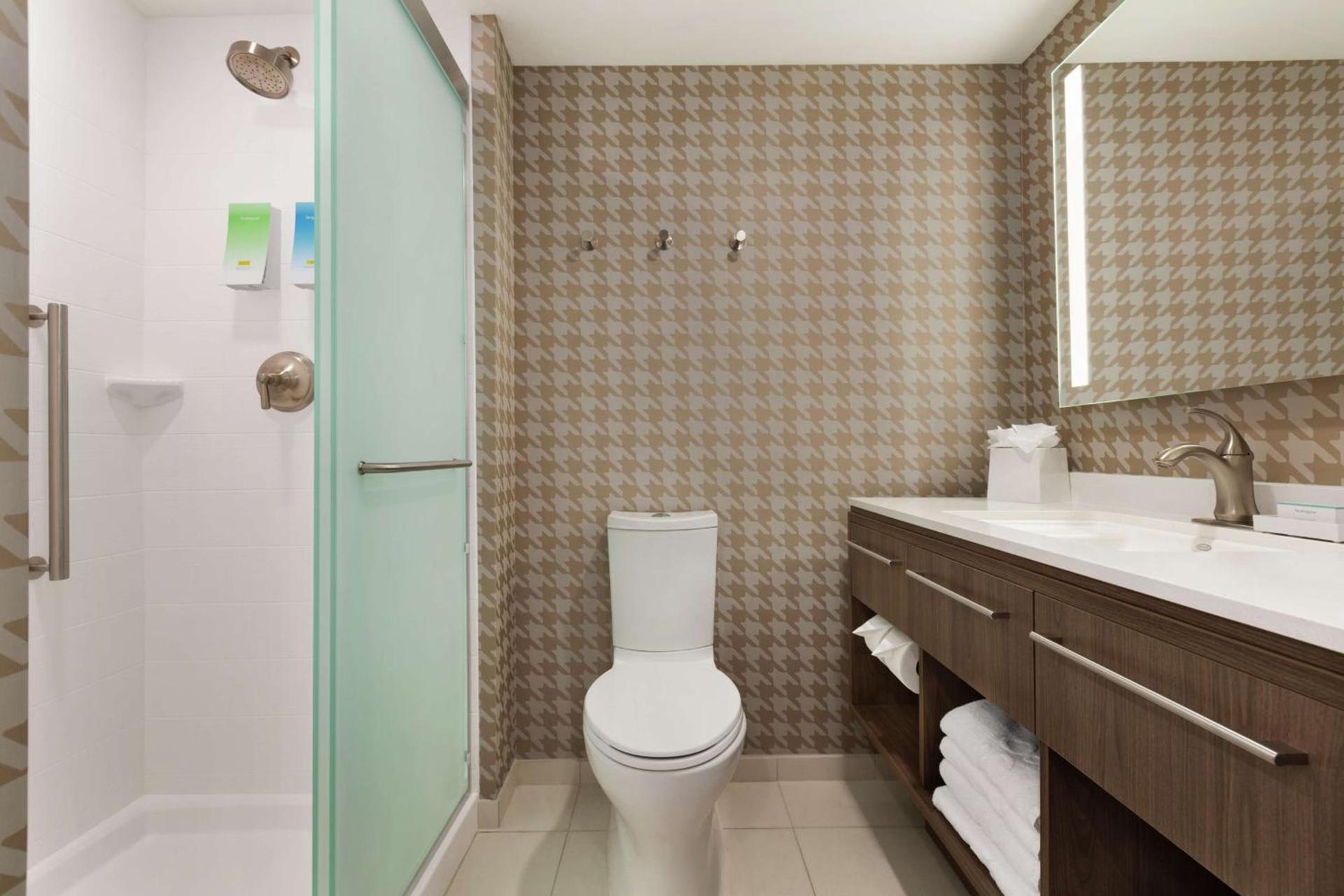 Home2 Suites By Hilton Portland Airport photo 34