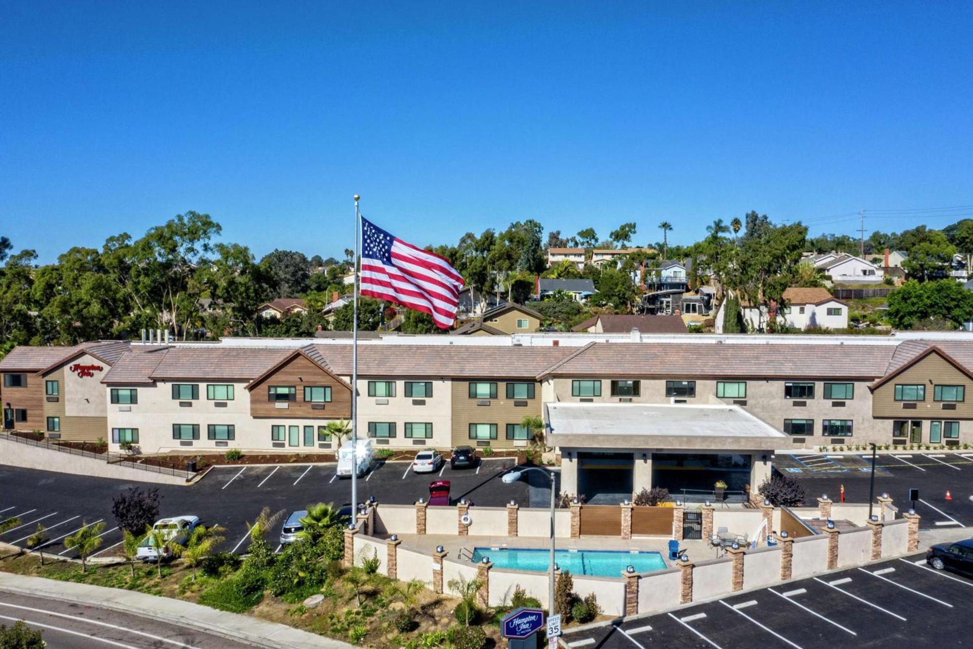 Hampton by Hilton Encinitas-Cardiff Encinitas, CA near Del Mar photo 3