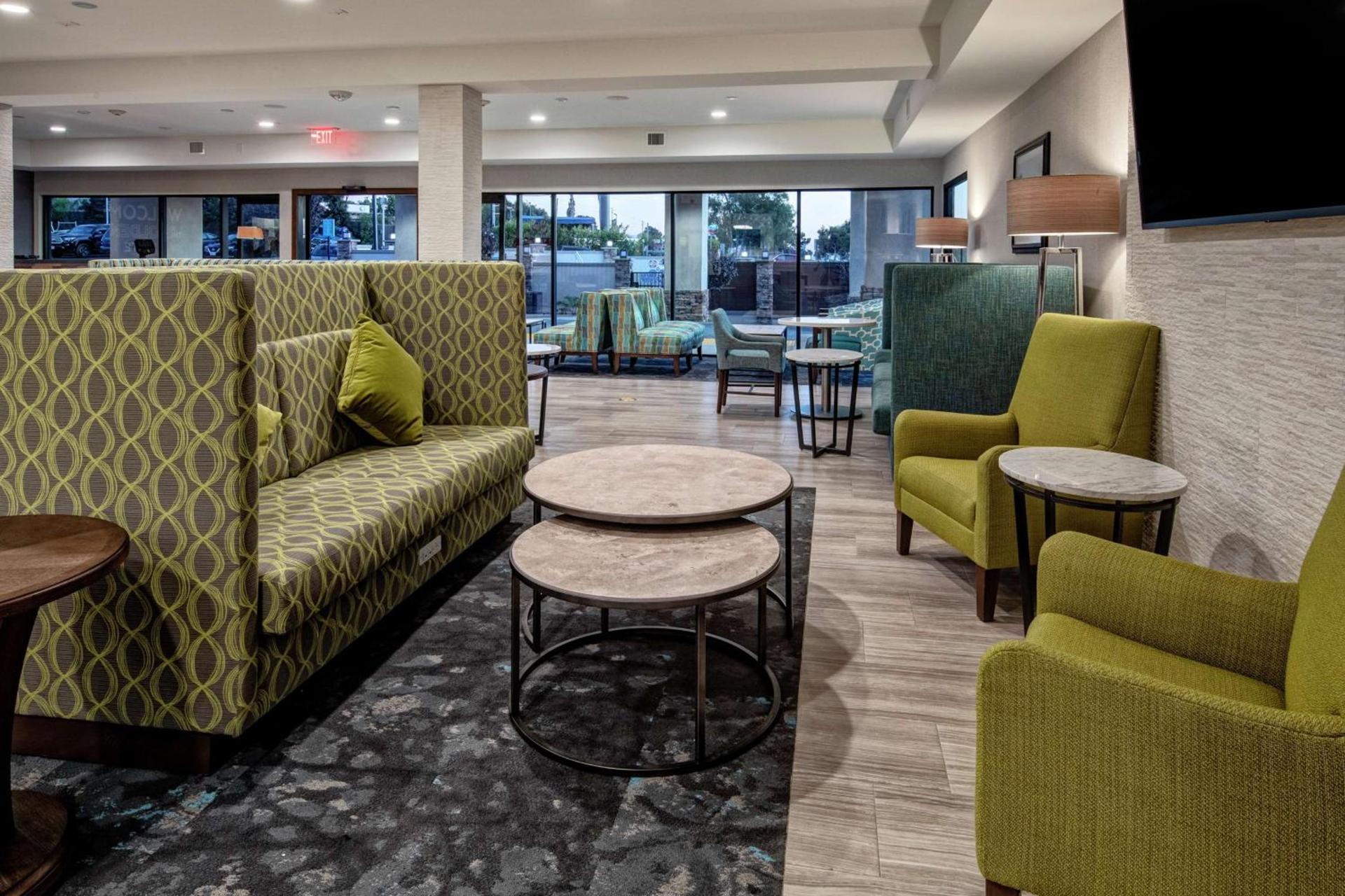 Hampton by Hilton Encinitas-Cardiff Encinitas, CA near Del Mar photo 10