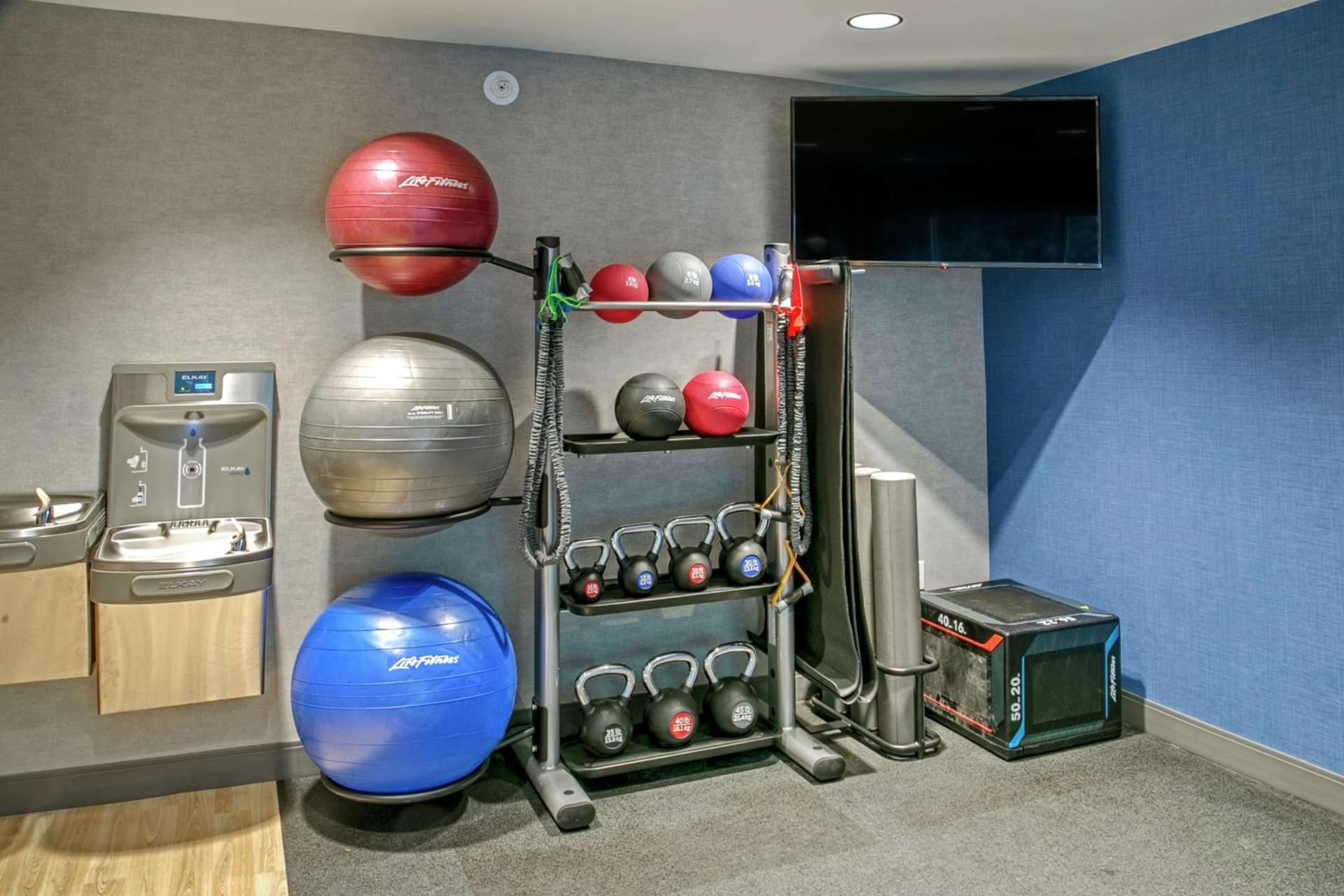 Hampton by Hilton Encinitas-Cardiff Encinitas, CA near Del Mar photo 17
