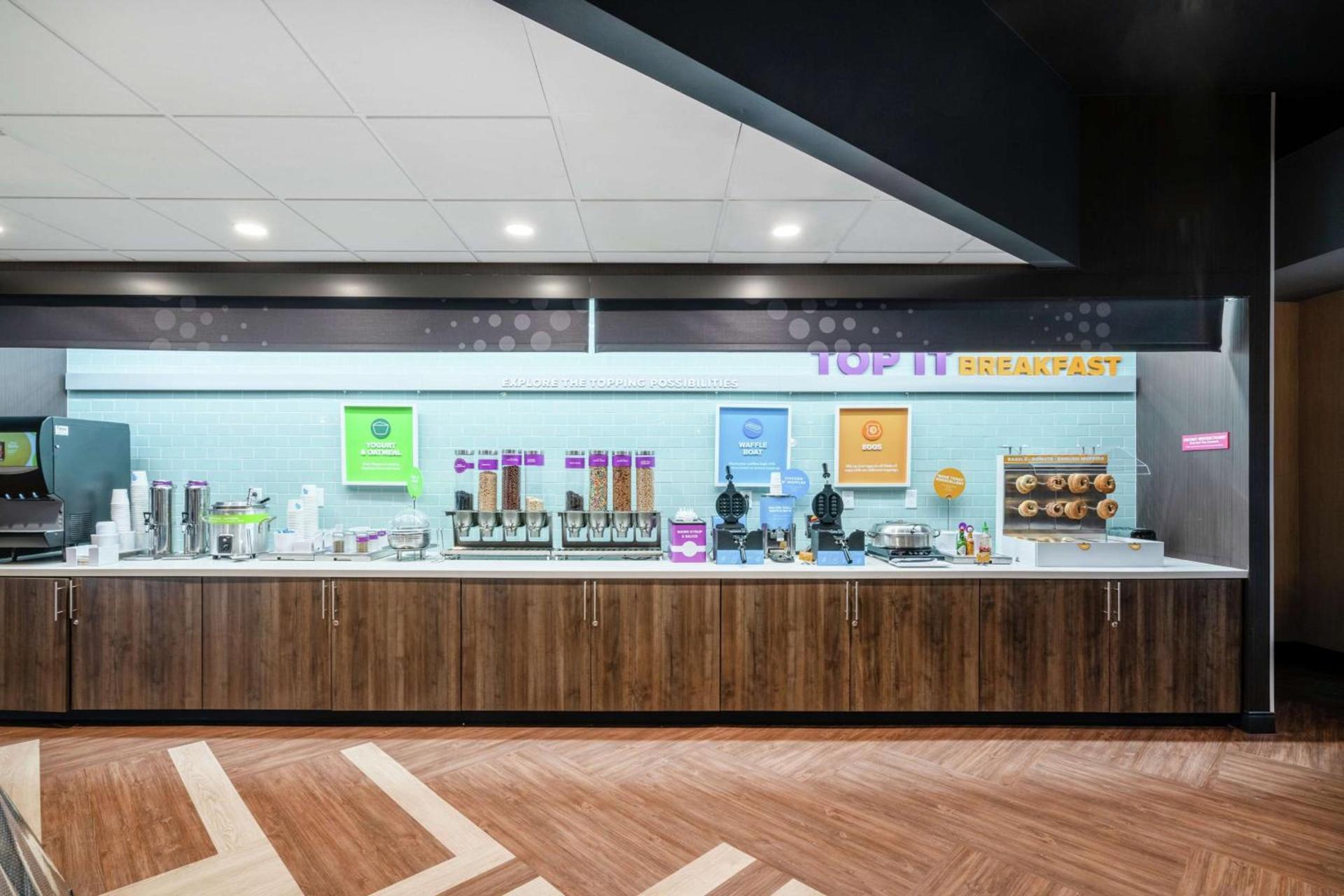 Tru By Hilton Greenville photo 11