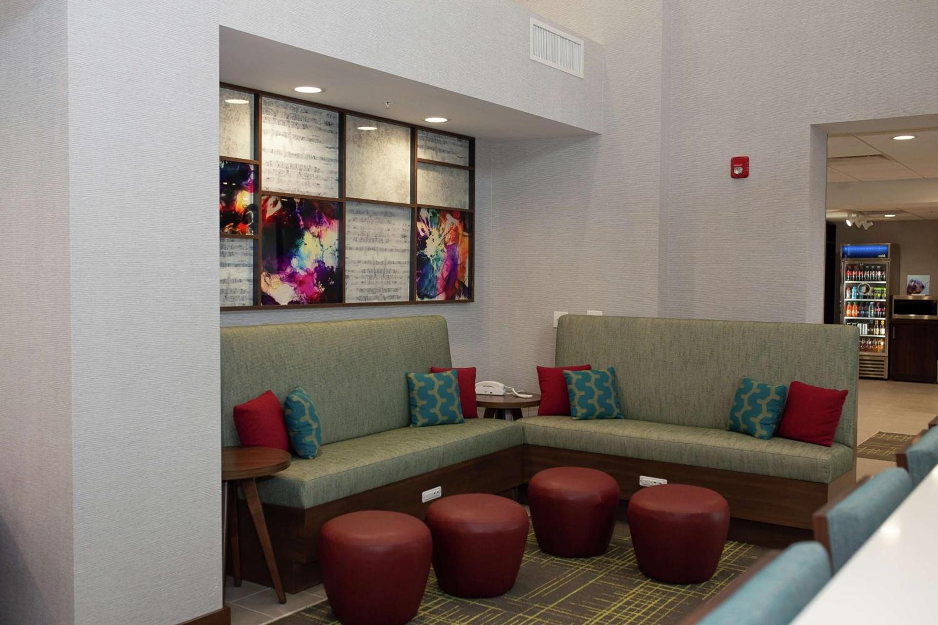 Hampton Inn and Suites Dundee photo 4