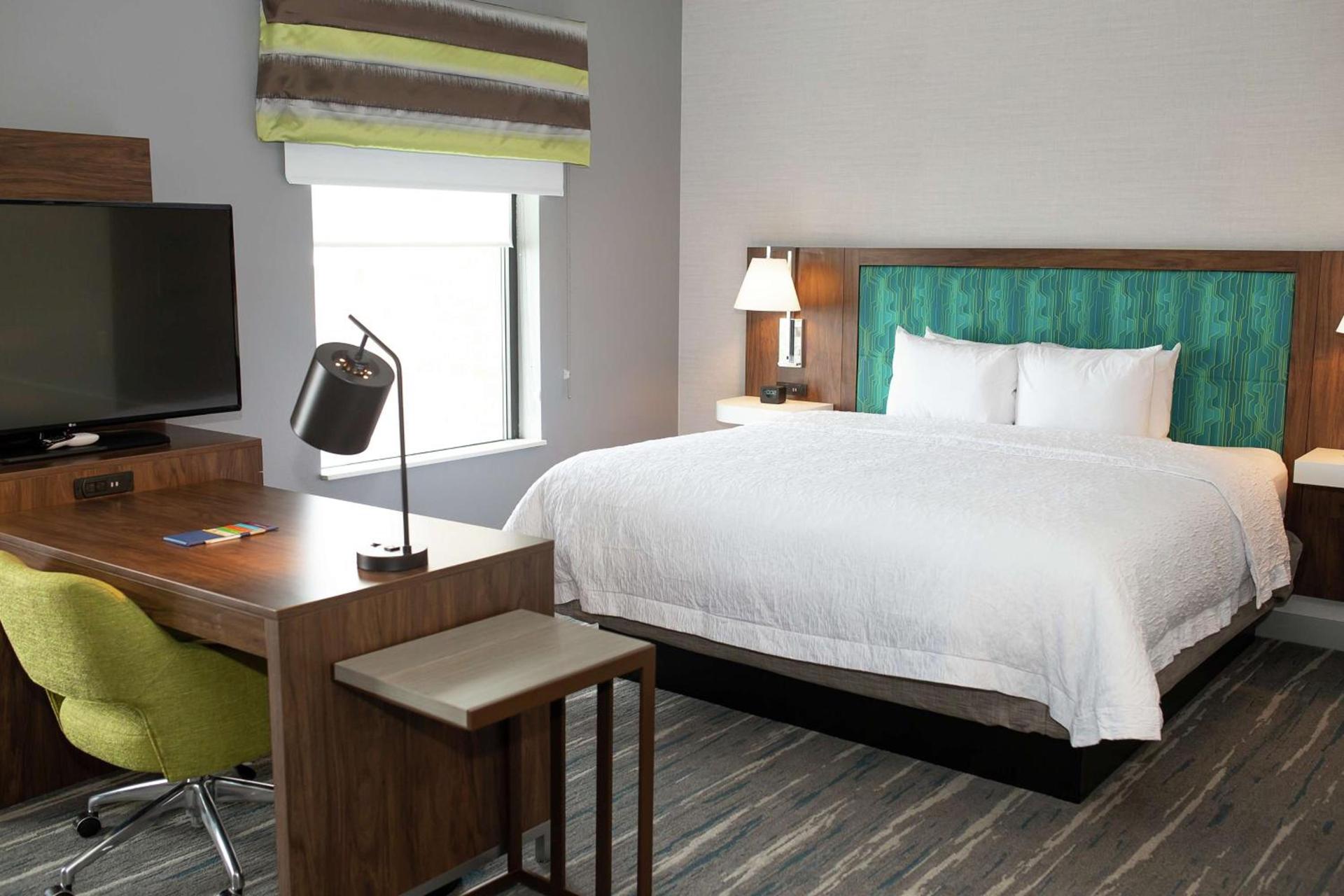 Hampton Inn and Suites Dundee photo 40