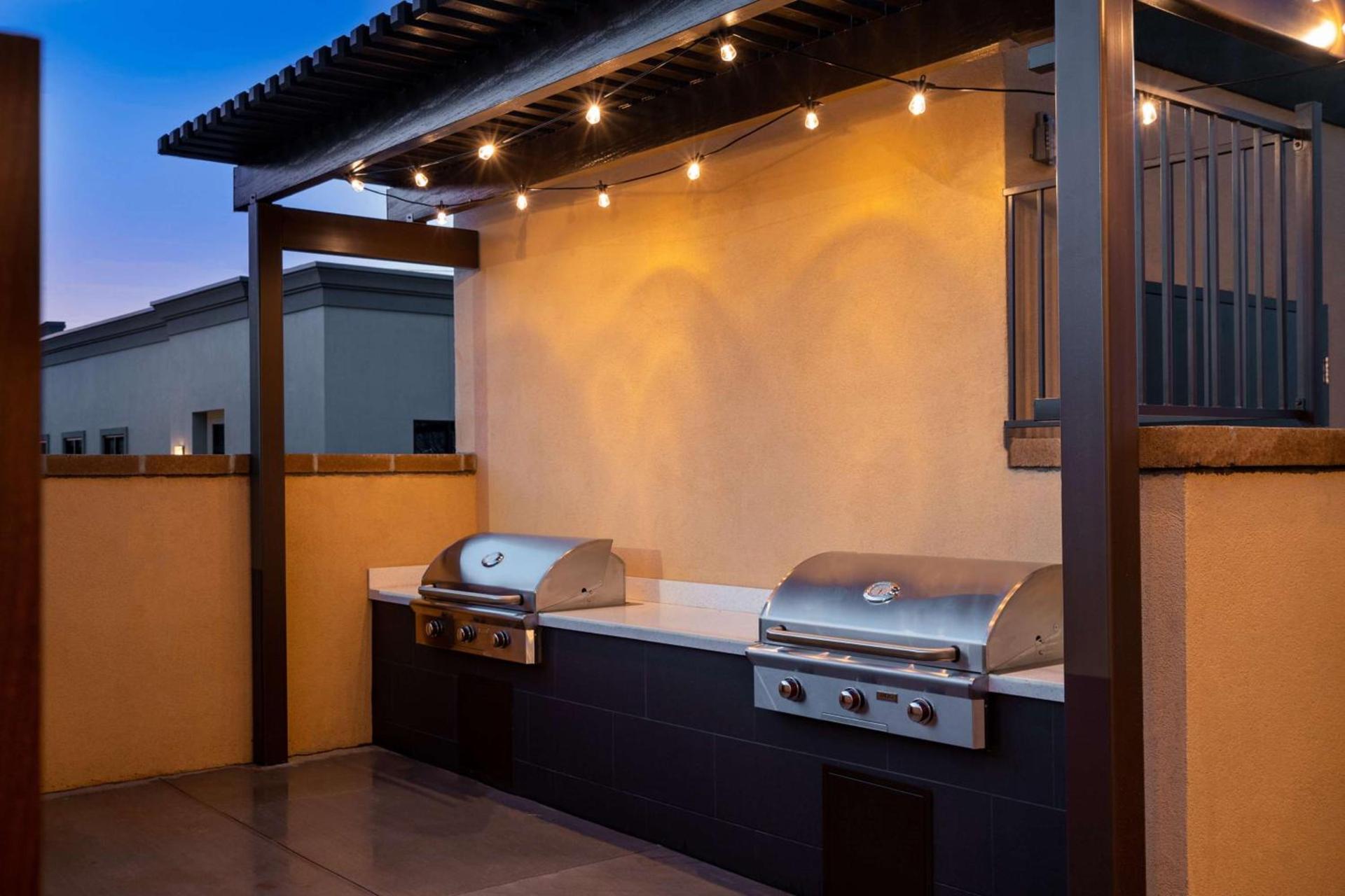 Home2 Suites Bakersfield photo 10