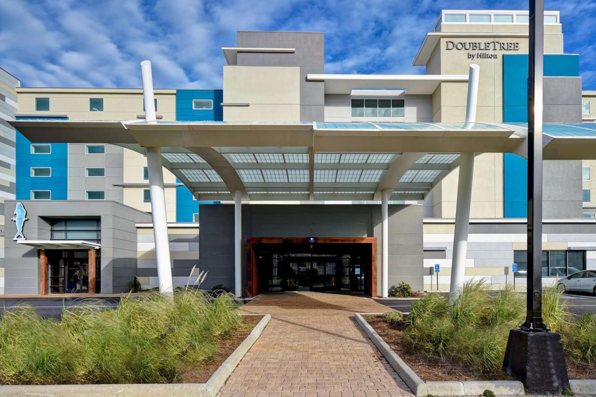 DoubleTree by Hilton Oceanfront Virginia Beach — hotel in Virginia Beach