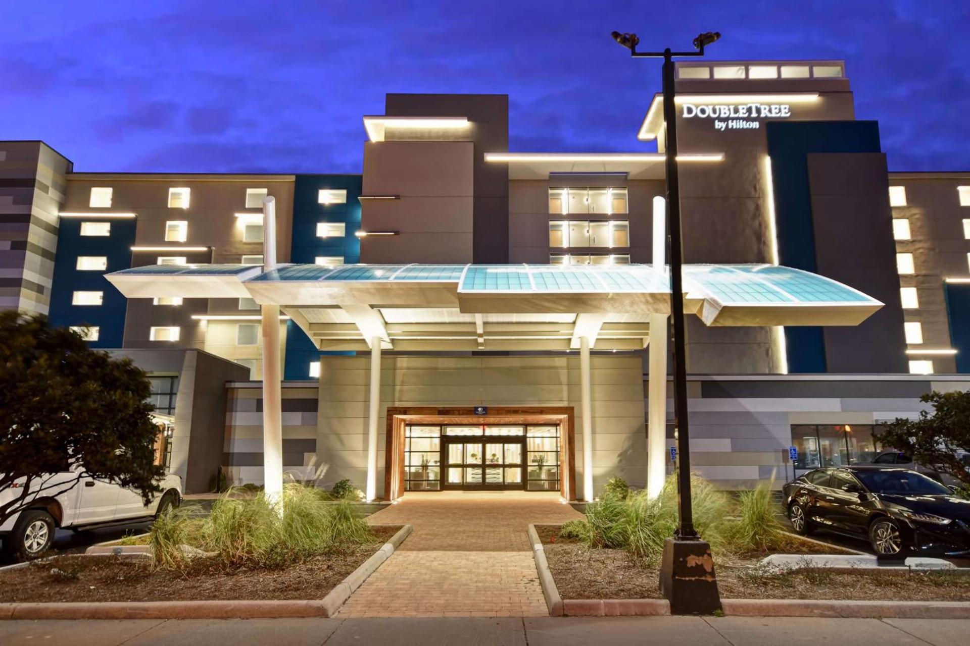 DoubleTree by Hilton Oceanfront Virginia Beach photo 3