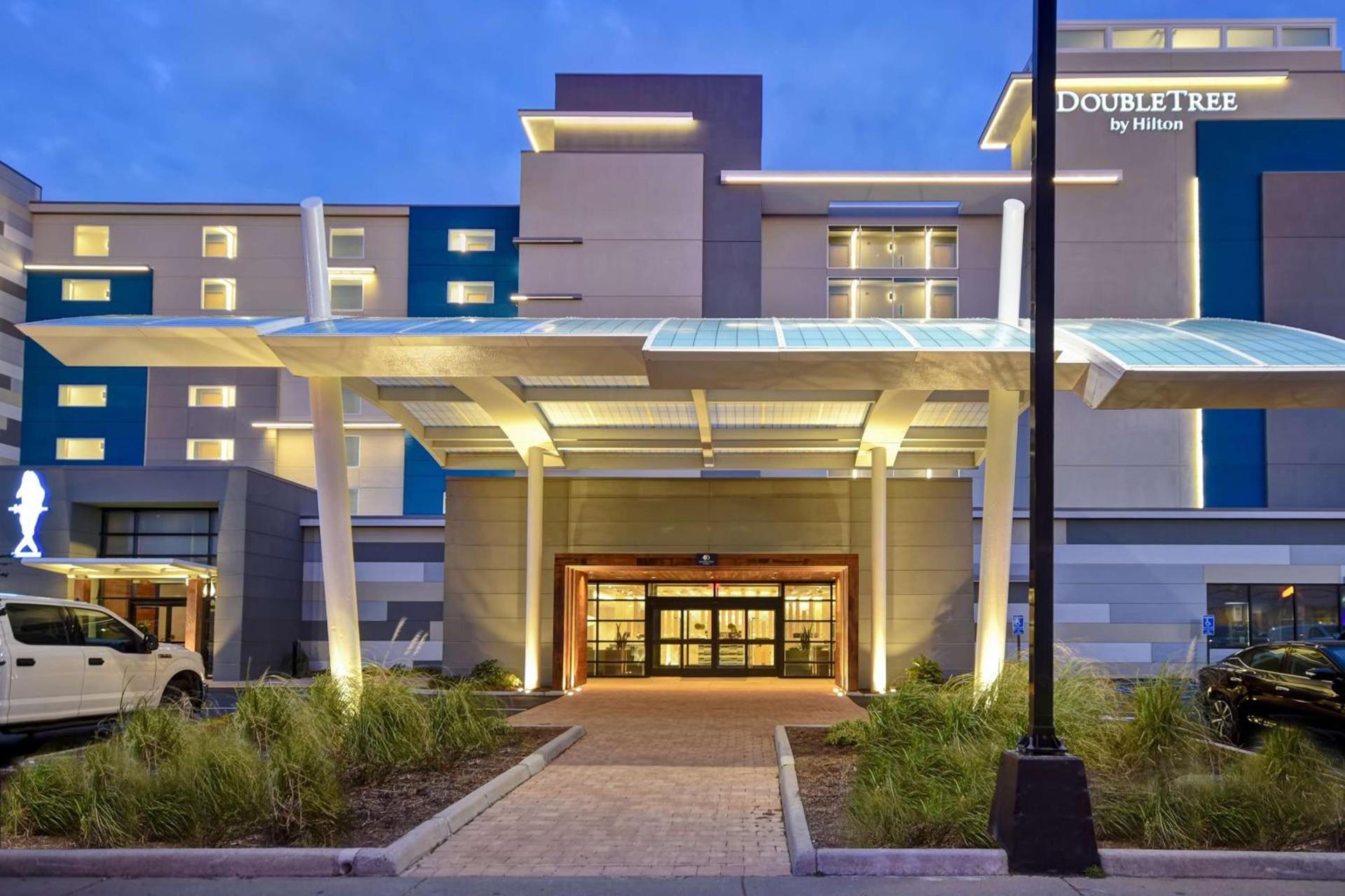 DoubleTree by Hilton Oceanfront Virginia Beach photo 5