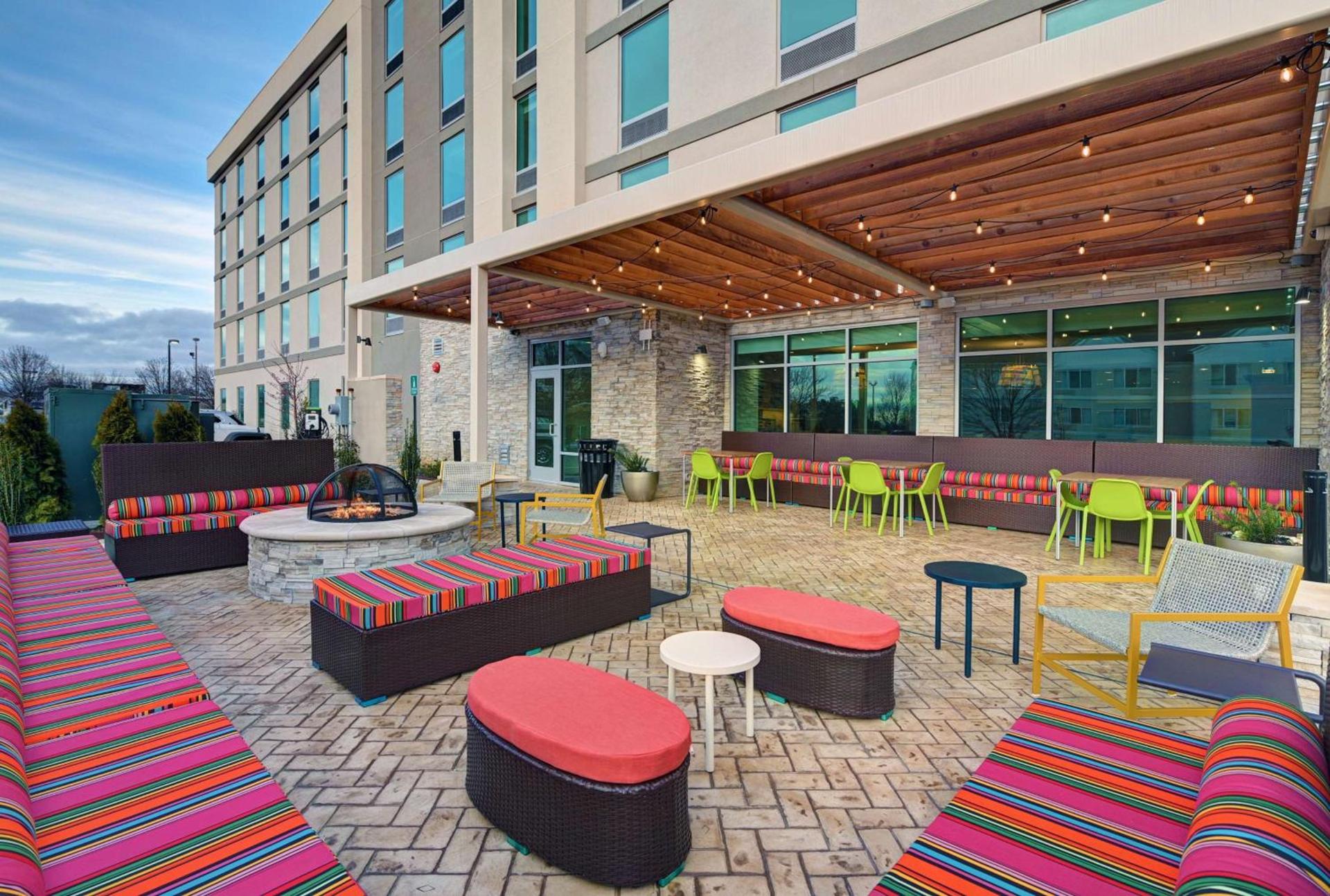 Home2 Suites By Hilton Memphis Wolfchase Galleria photo 2