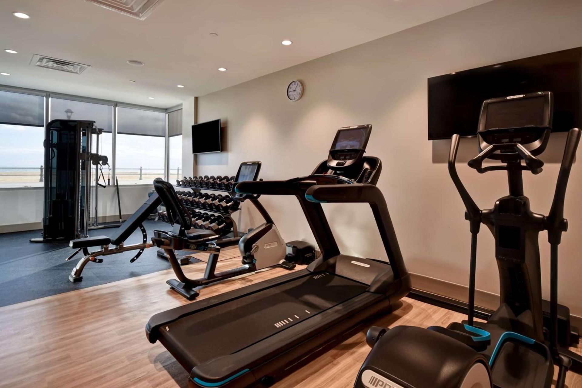 DoubleTree by Hilton Oceanfront Virginia Beach photo 32
