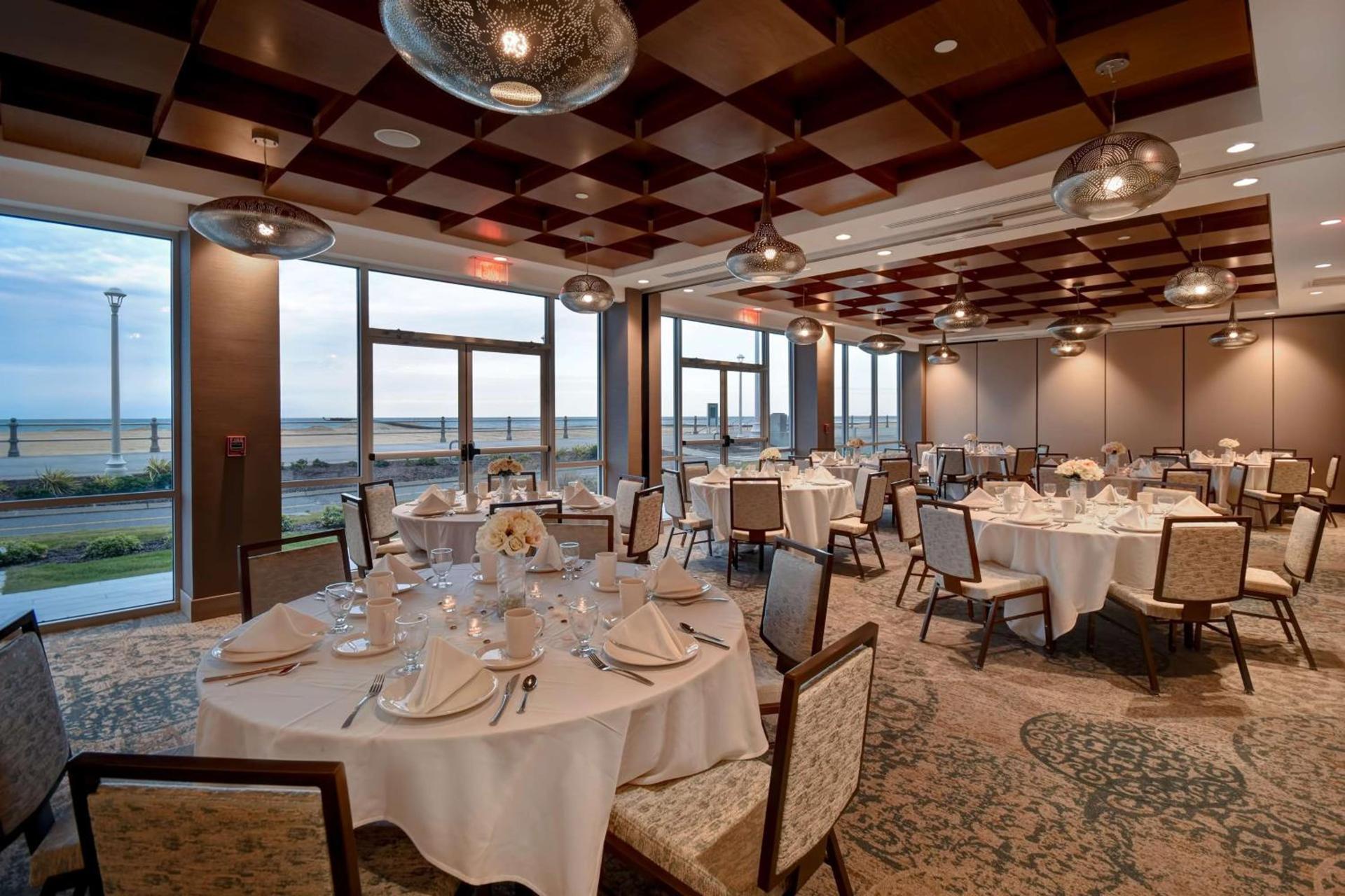 DoubleTree by Hilton Oceanfront Virginia Beach photo 47
