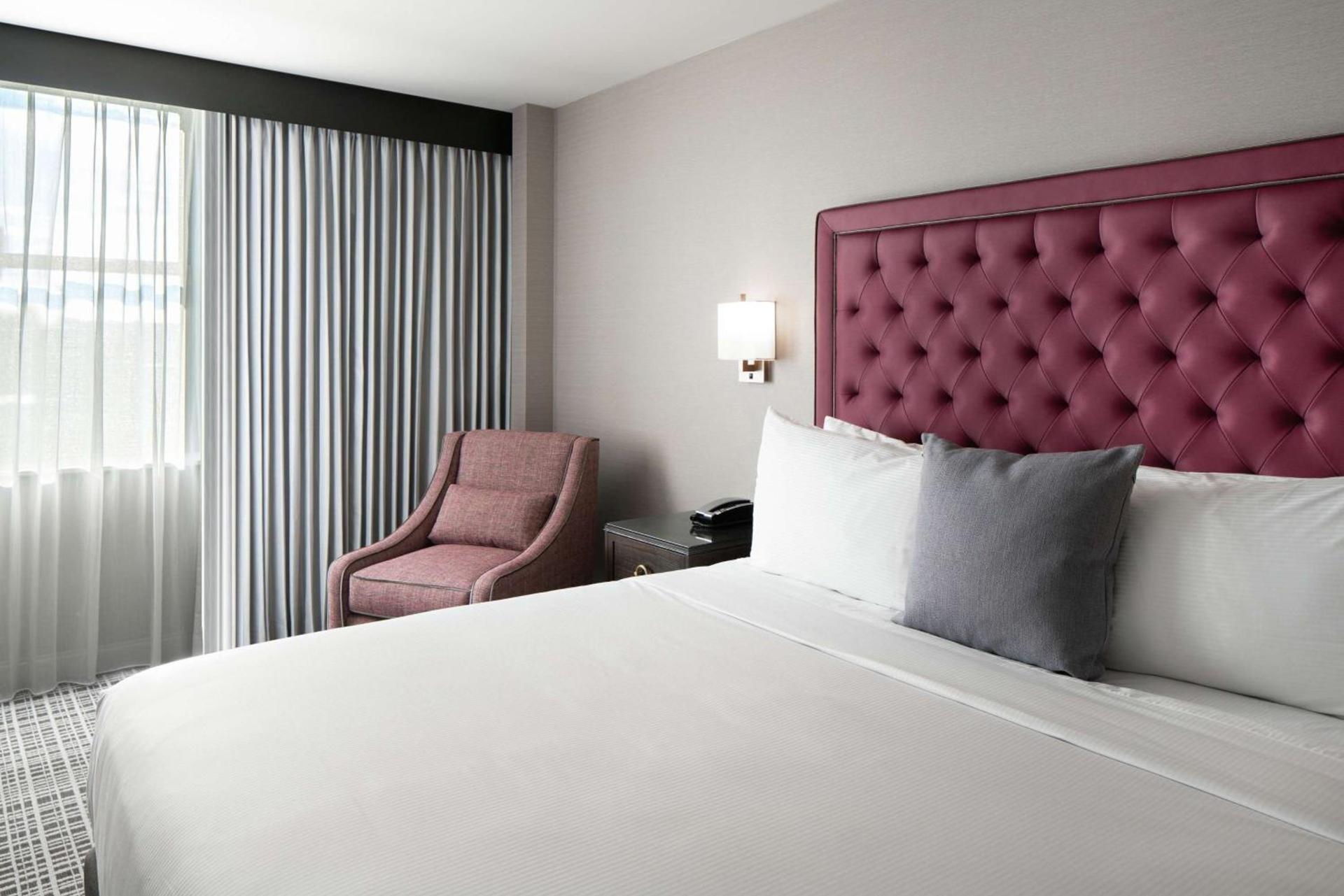 The Axis Moline Hotel, Tapestry Collection By Hilton photo 26