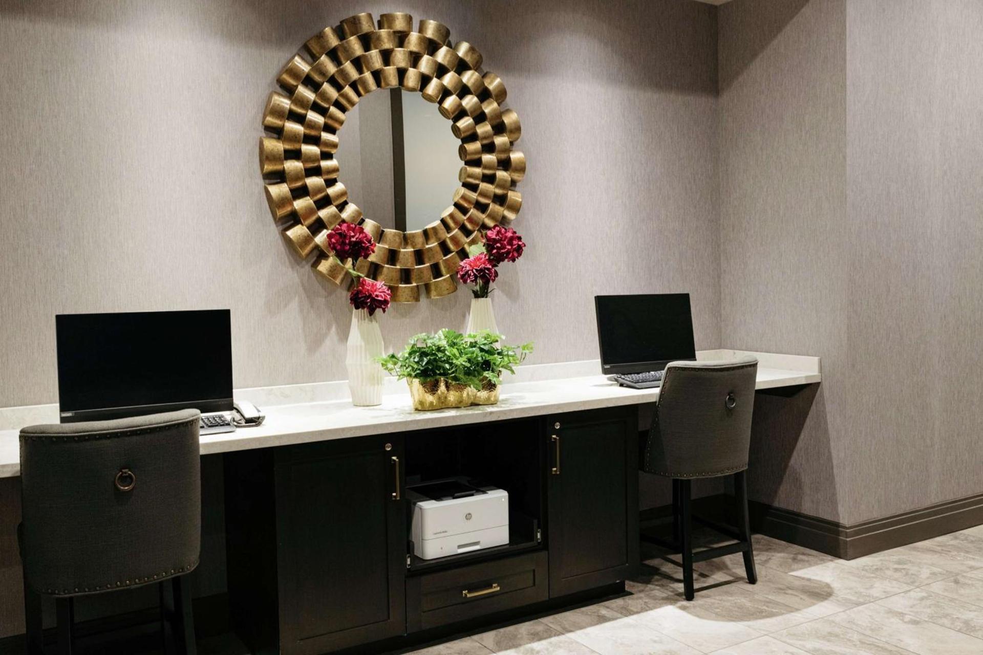 The Axis Moline Hotel, Tapestry Collection By Hilton photo 32