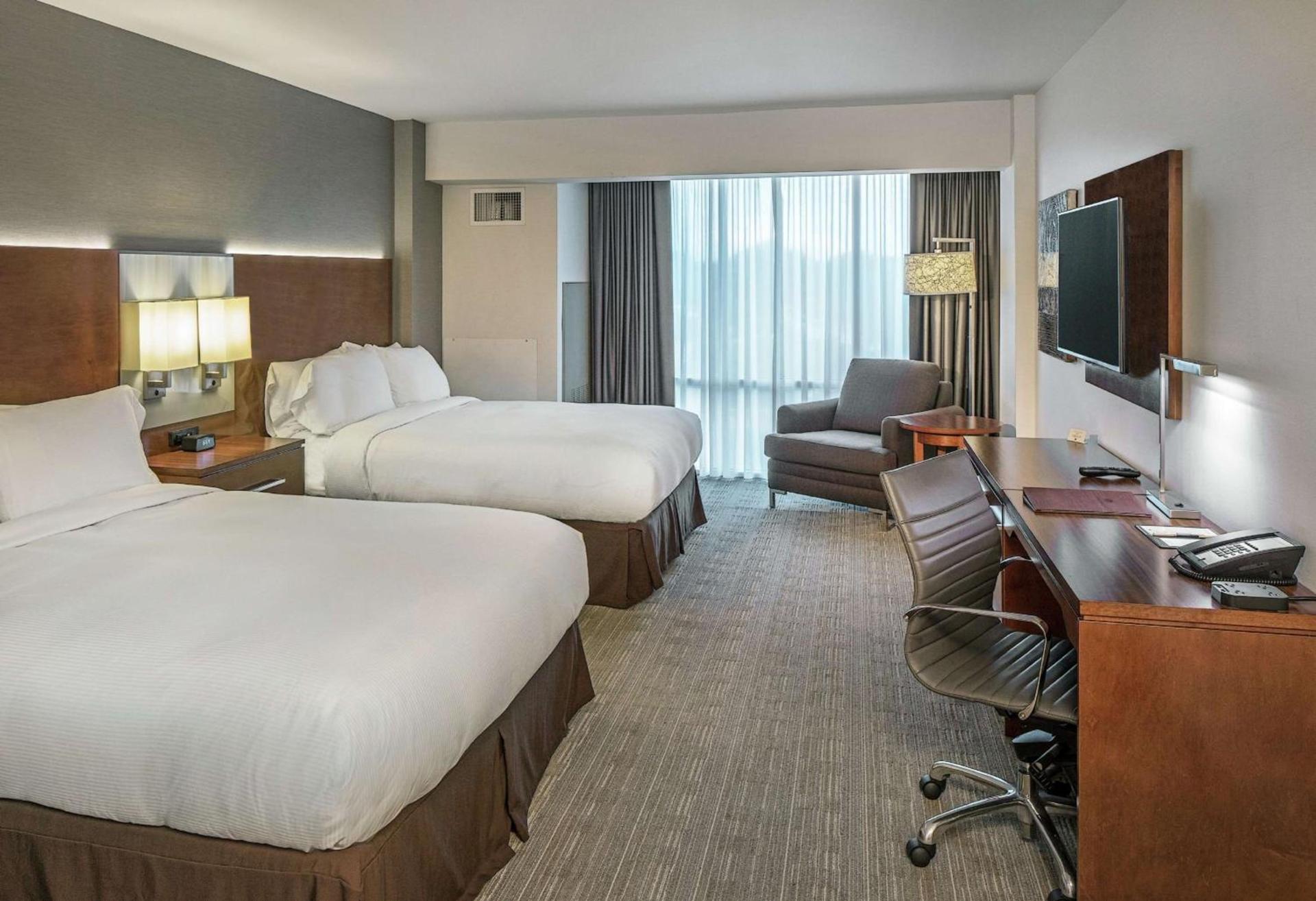 Doubletree By Hilton Omaha Southwest, Ne photo 15