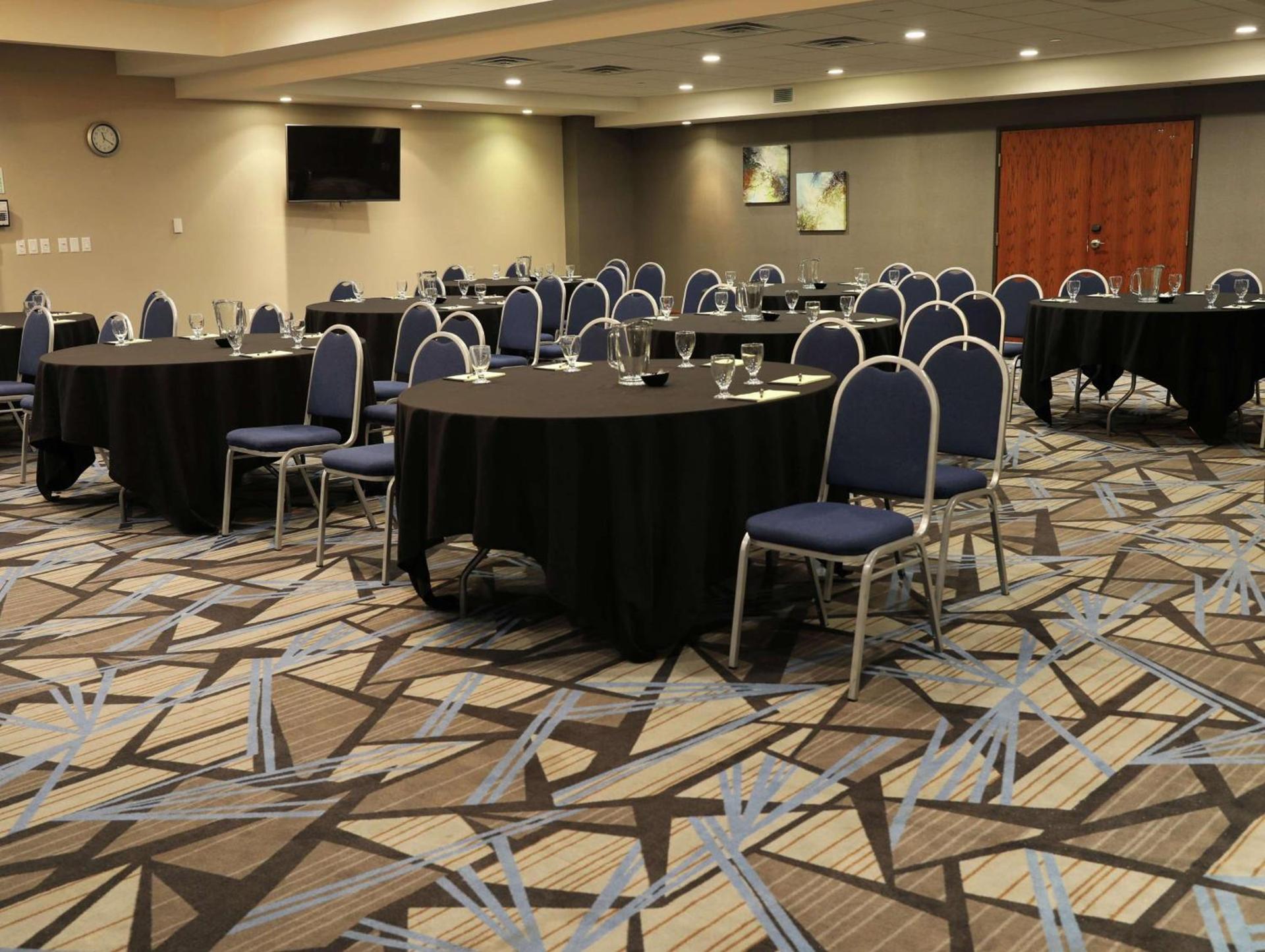 Doubletree By Hilton Omaha Southwest, Ne photo 25