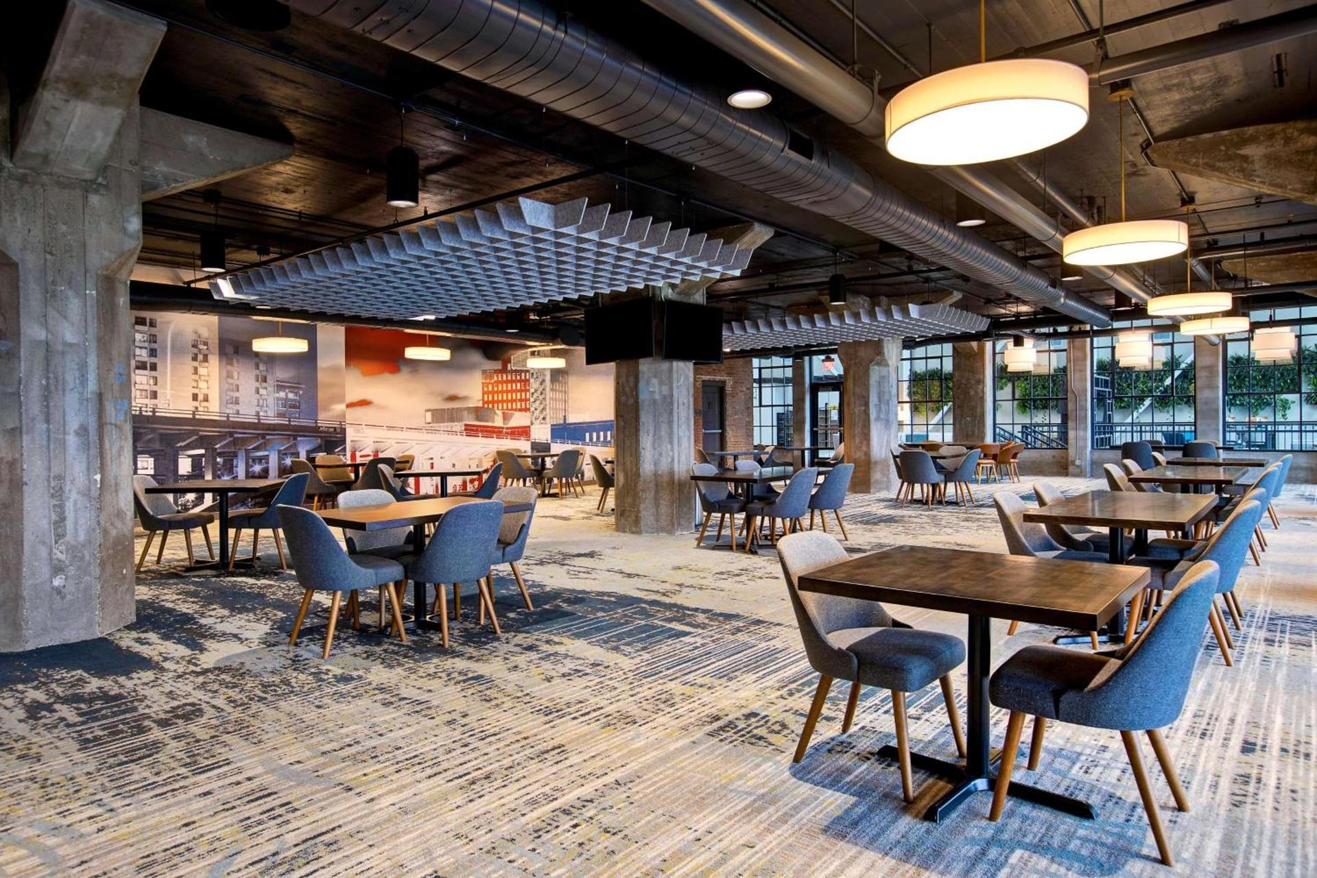 Embassy Suites By Hilton Rockford Riverfront photo 9