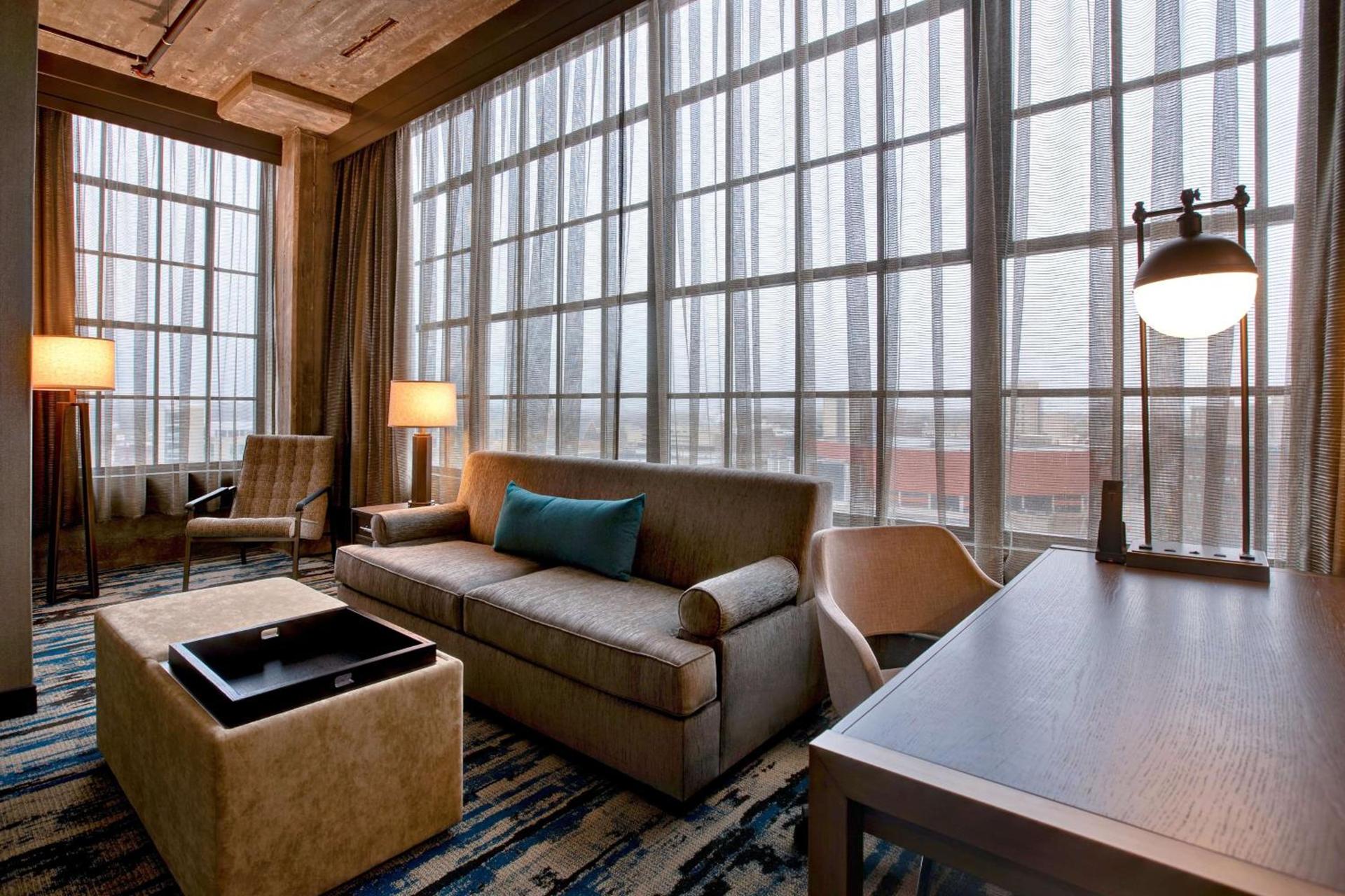 Embassy Suites By Hilton Rockford Riverfront photo 39