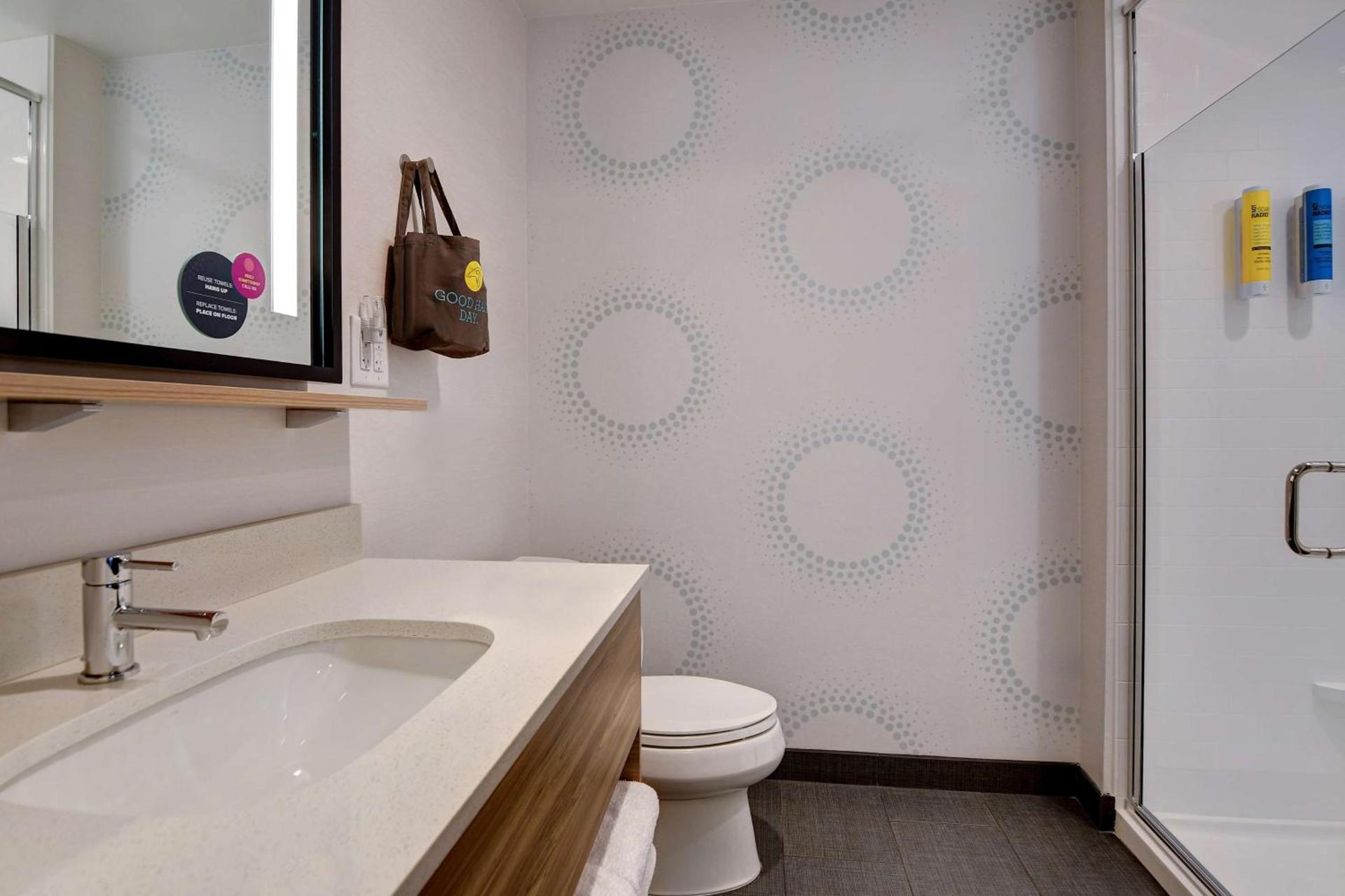 Tru By Hilton Columbia Greystone photo 23