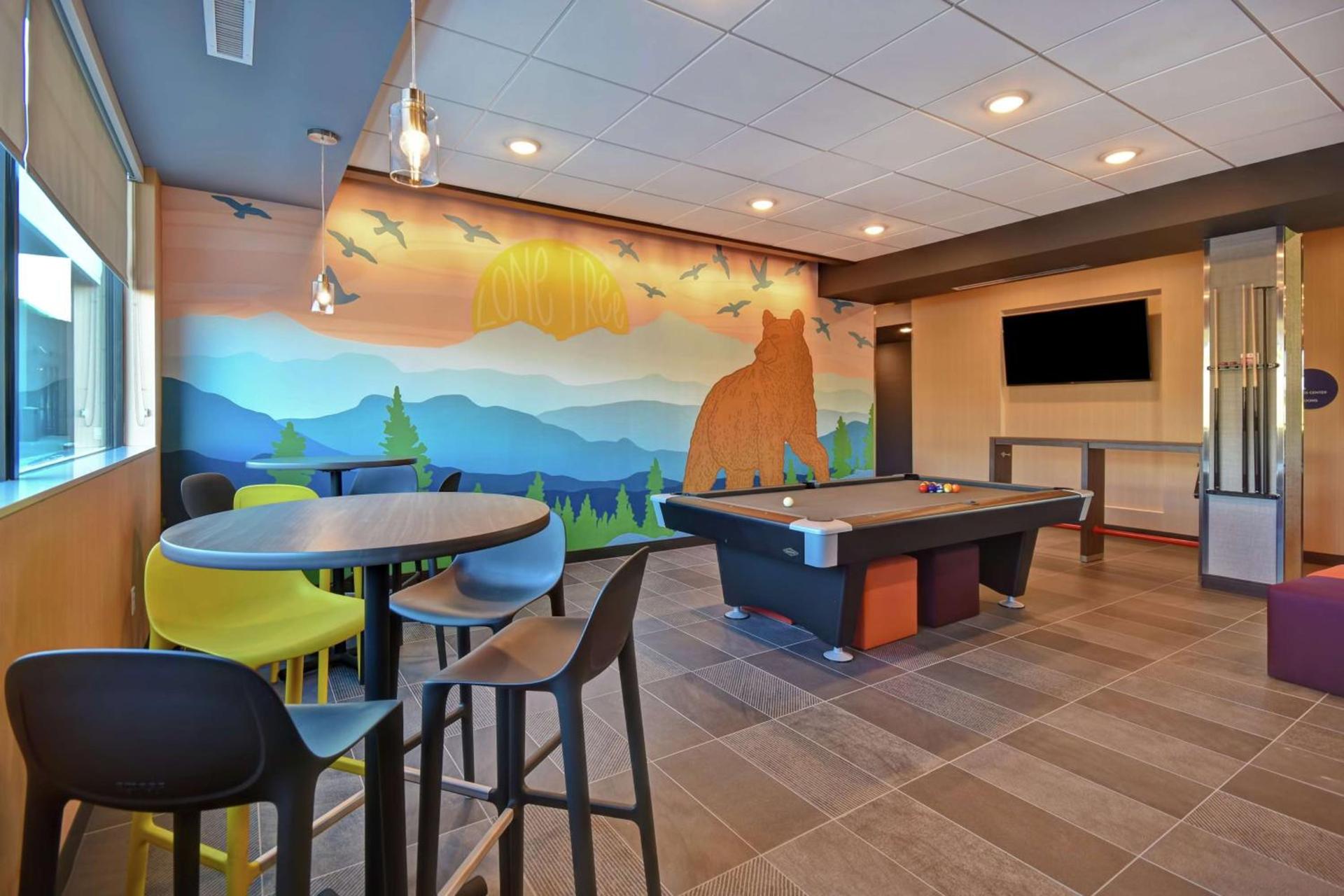 Tru By Hilton Denver South Park Meadows, Co photo 4