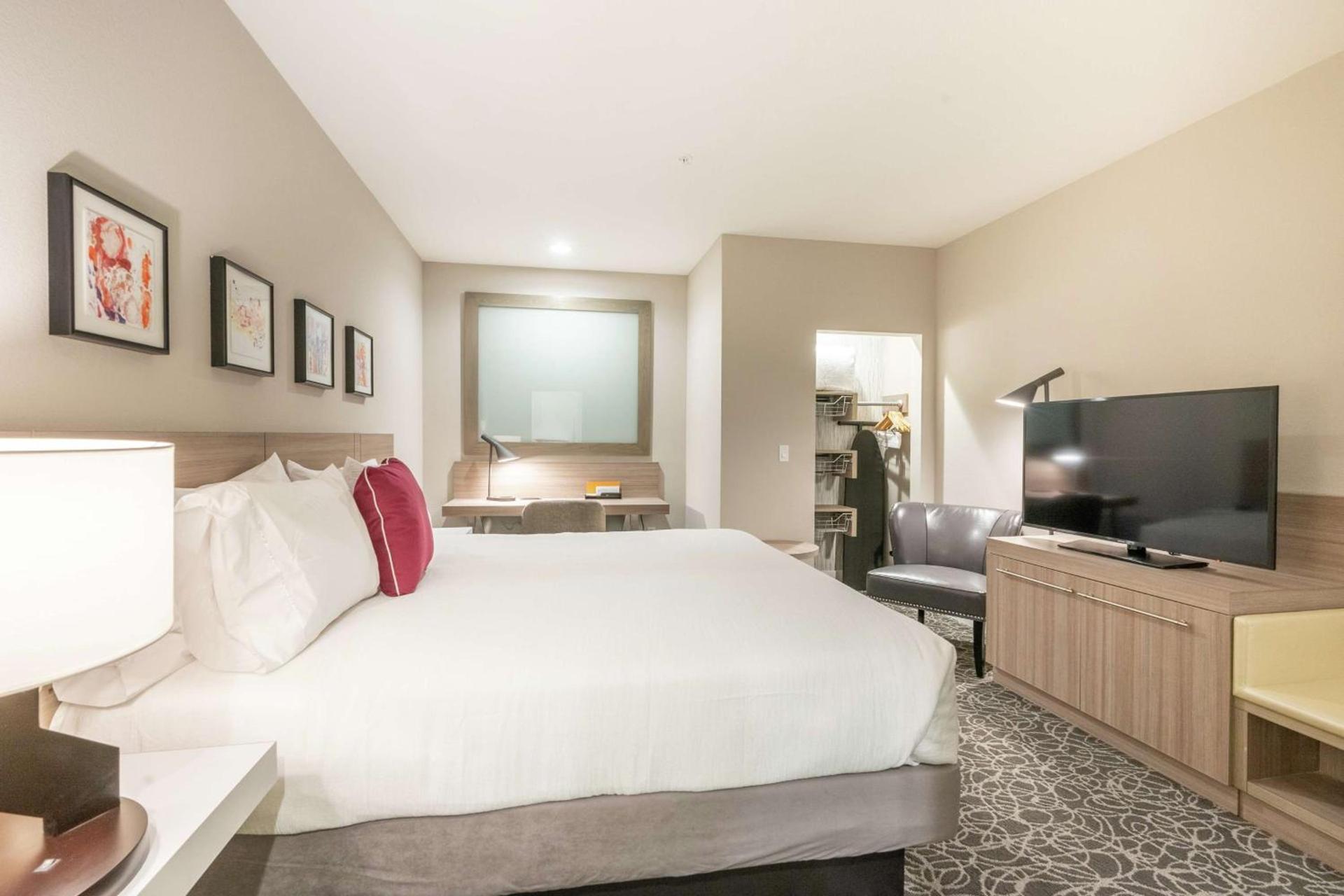 Hilton Garden Inn Wichita Downtown, Ks photo 19