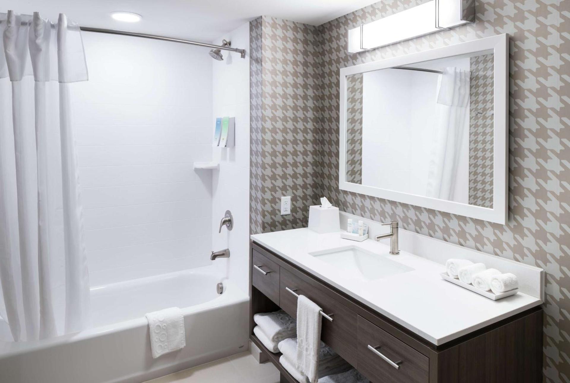 Home2 Suites By Hilton Jacksonville Airport photo 32