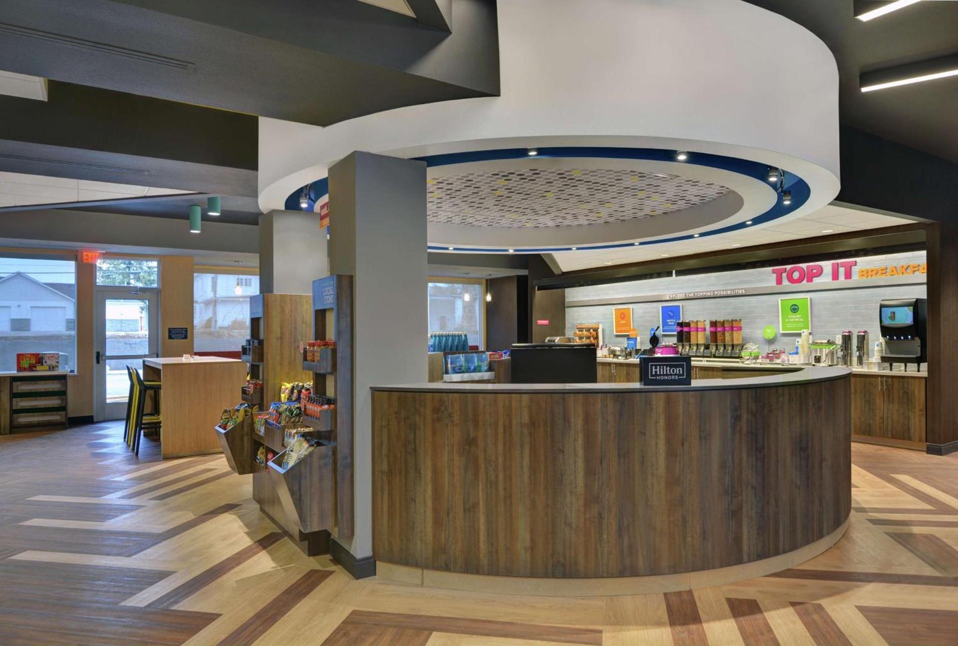 Tru By Hilton Springfield Downtown photo 8