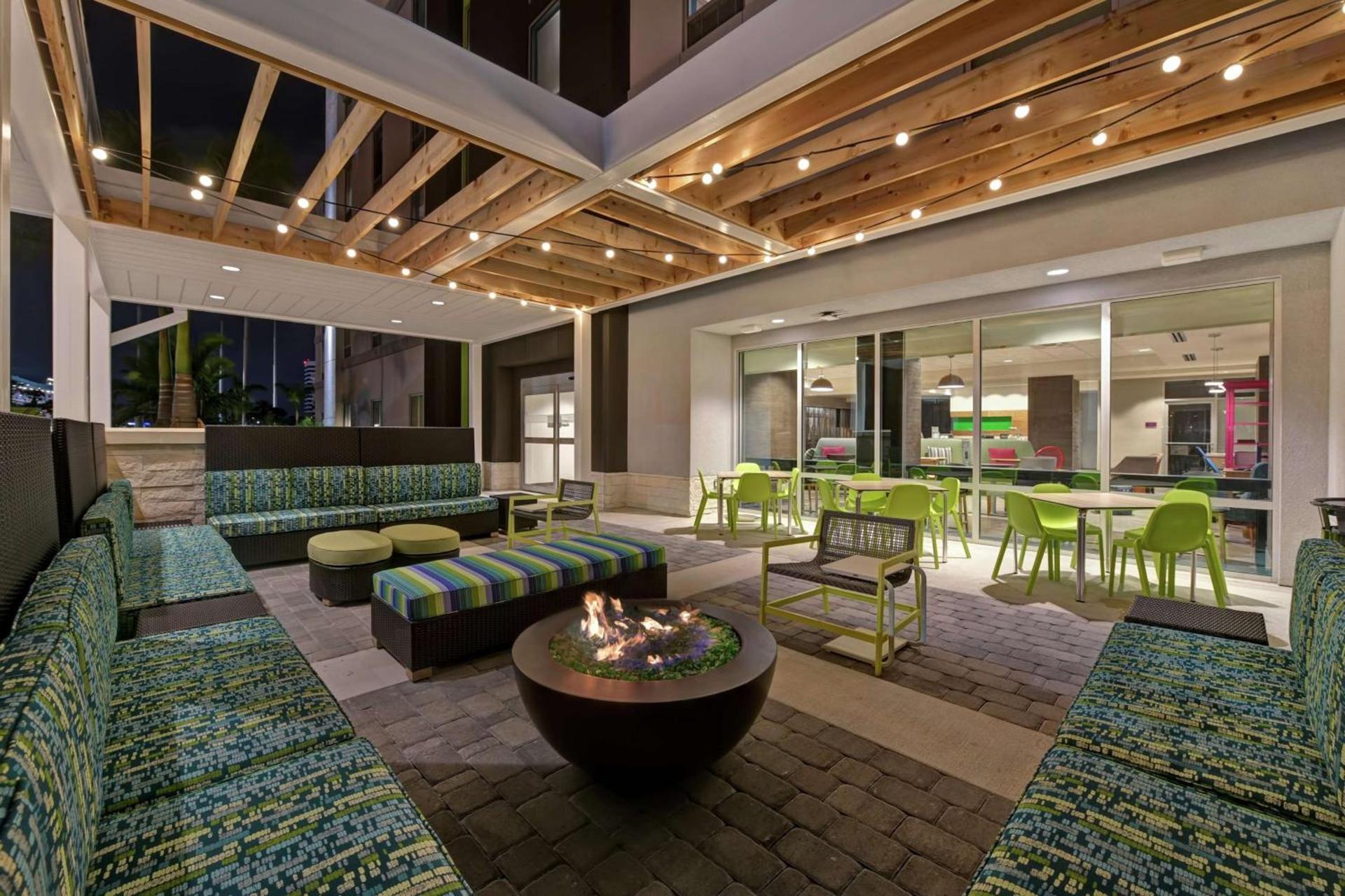 Home2 Suites By Hilton West Palm Beach Airport photo 4