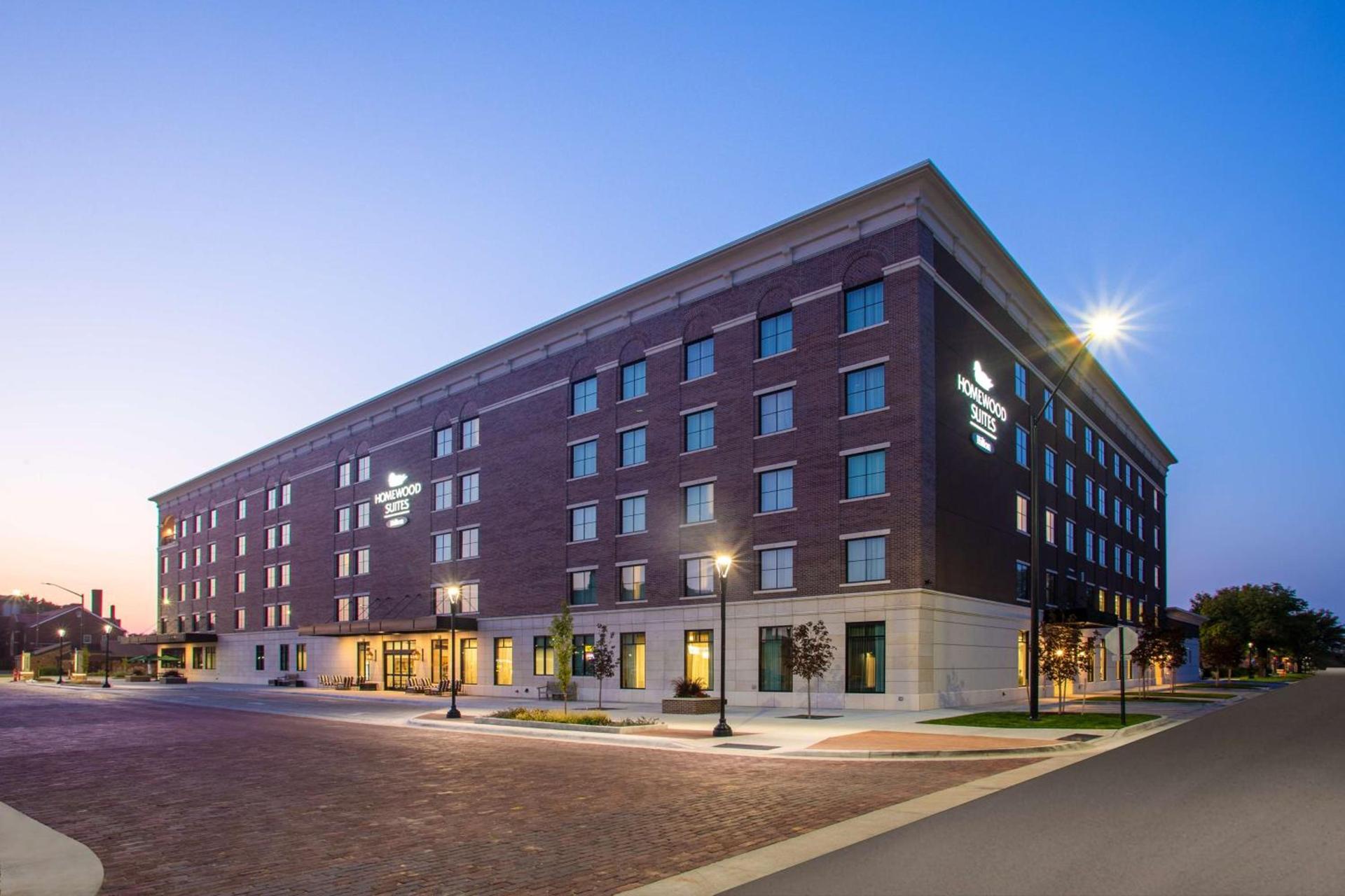 Homewood Suites By Hilton Salina/Downtown, Ks — hotel in Salina