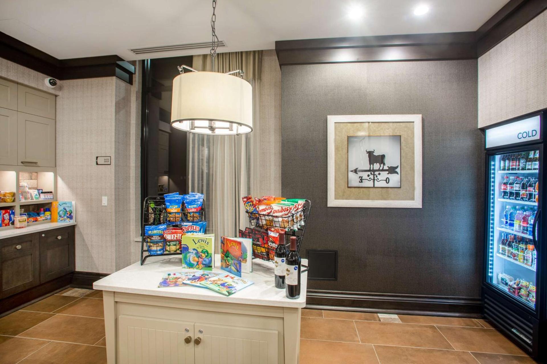 Homewood Suites By Hilton Salina/Downtown, Ks photo 10