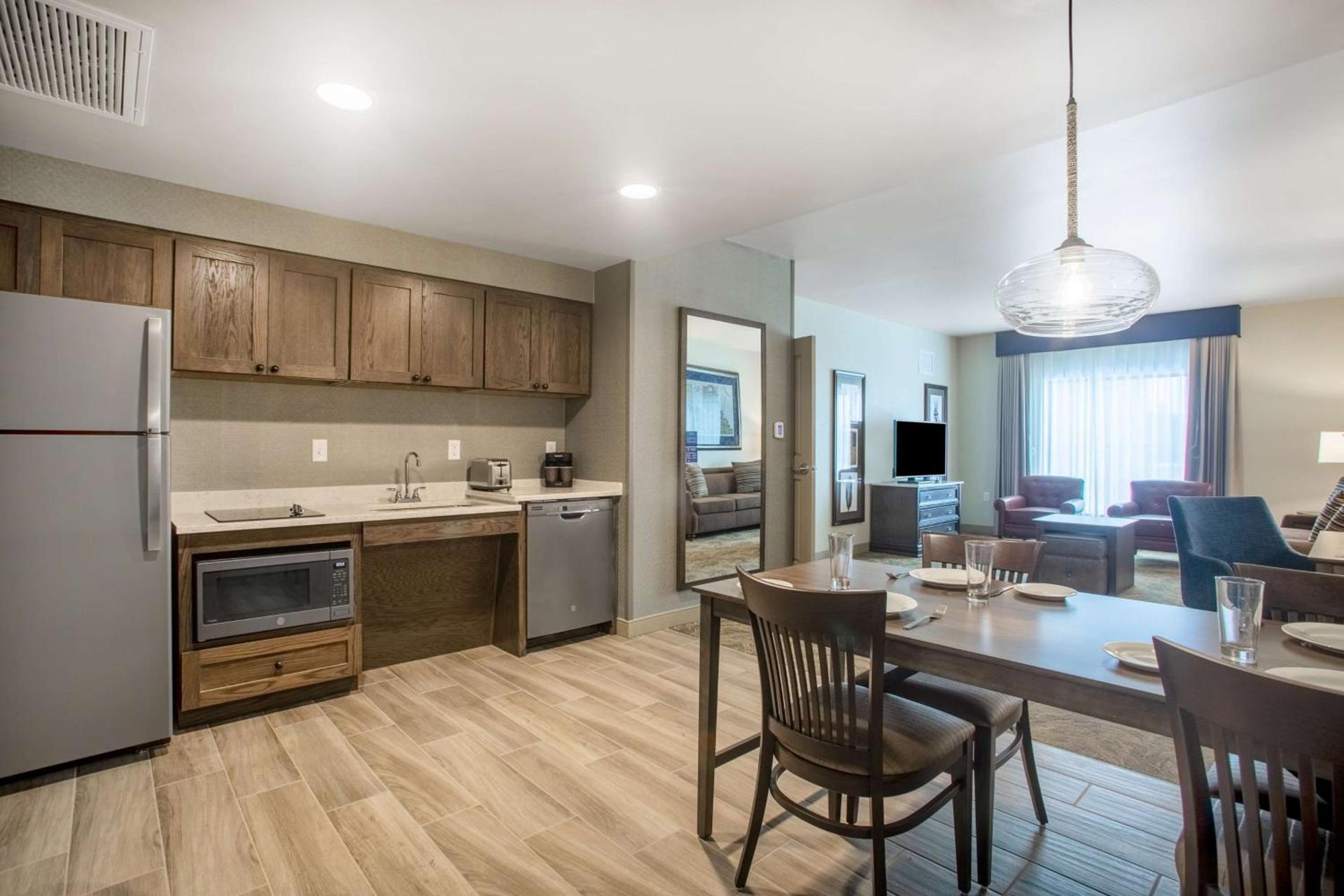 Homewood Suites By Hilton Salina/Downtown, Ks photo 20