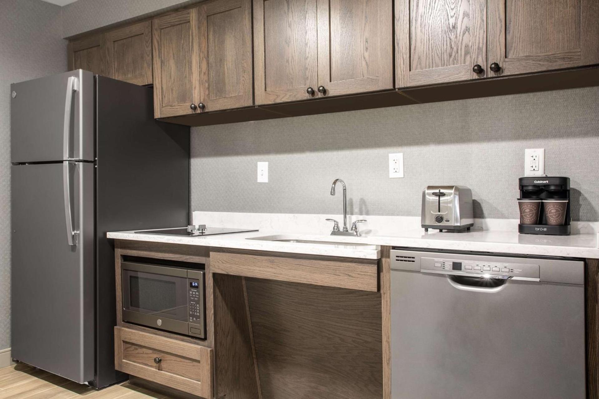 Homewood Suites By Hilton Salina/Downtown, Ks photo 43