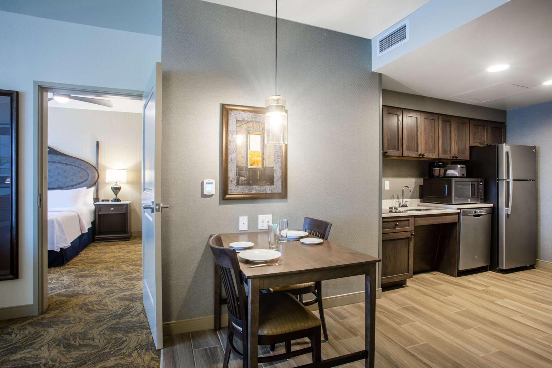 Homewood Suites By Hilton Salina/Downtown, Ks photo 50