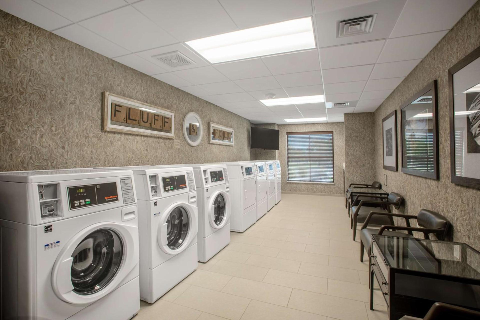 Homewood Suites By Hilton Salina/Downtown, Ks photo 46