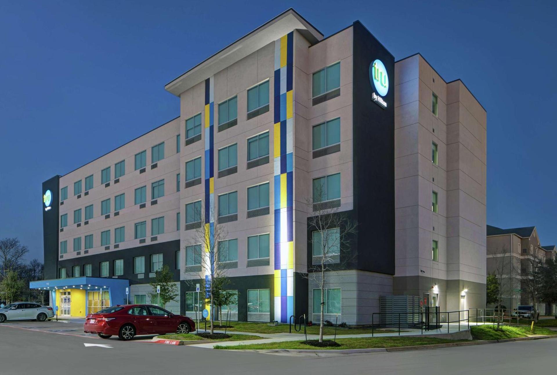 Tru By Hilton Austin Airport, Tx photo 5