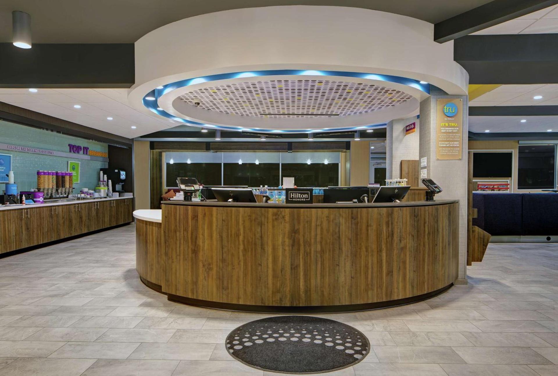 Tru By Hilton Austin Airport, Tx photo 6