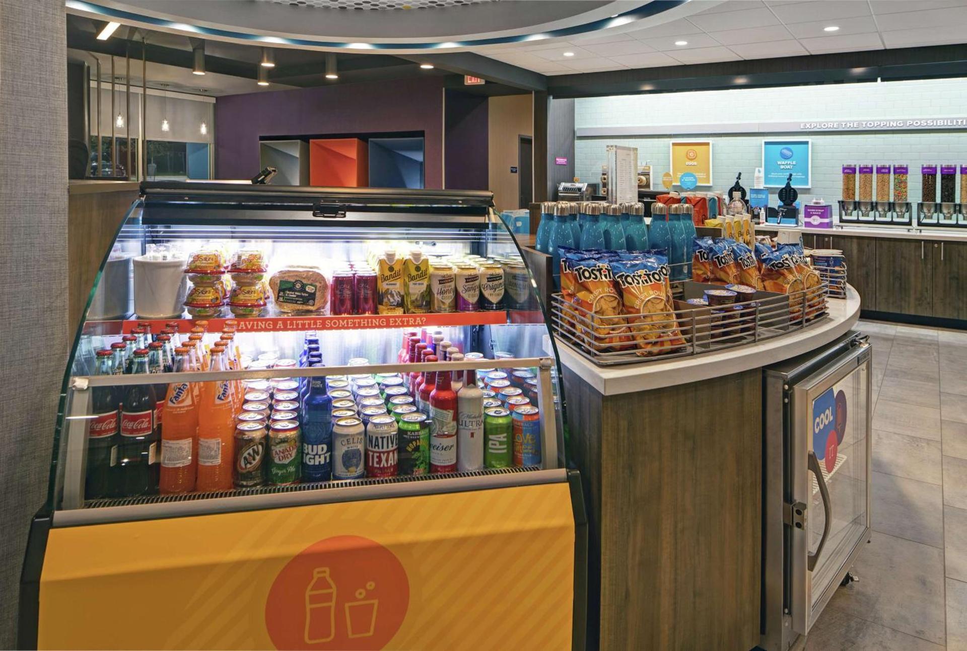 Tru By Hilton Austin Airport, Tx photo 16