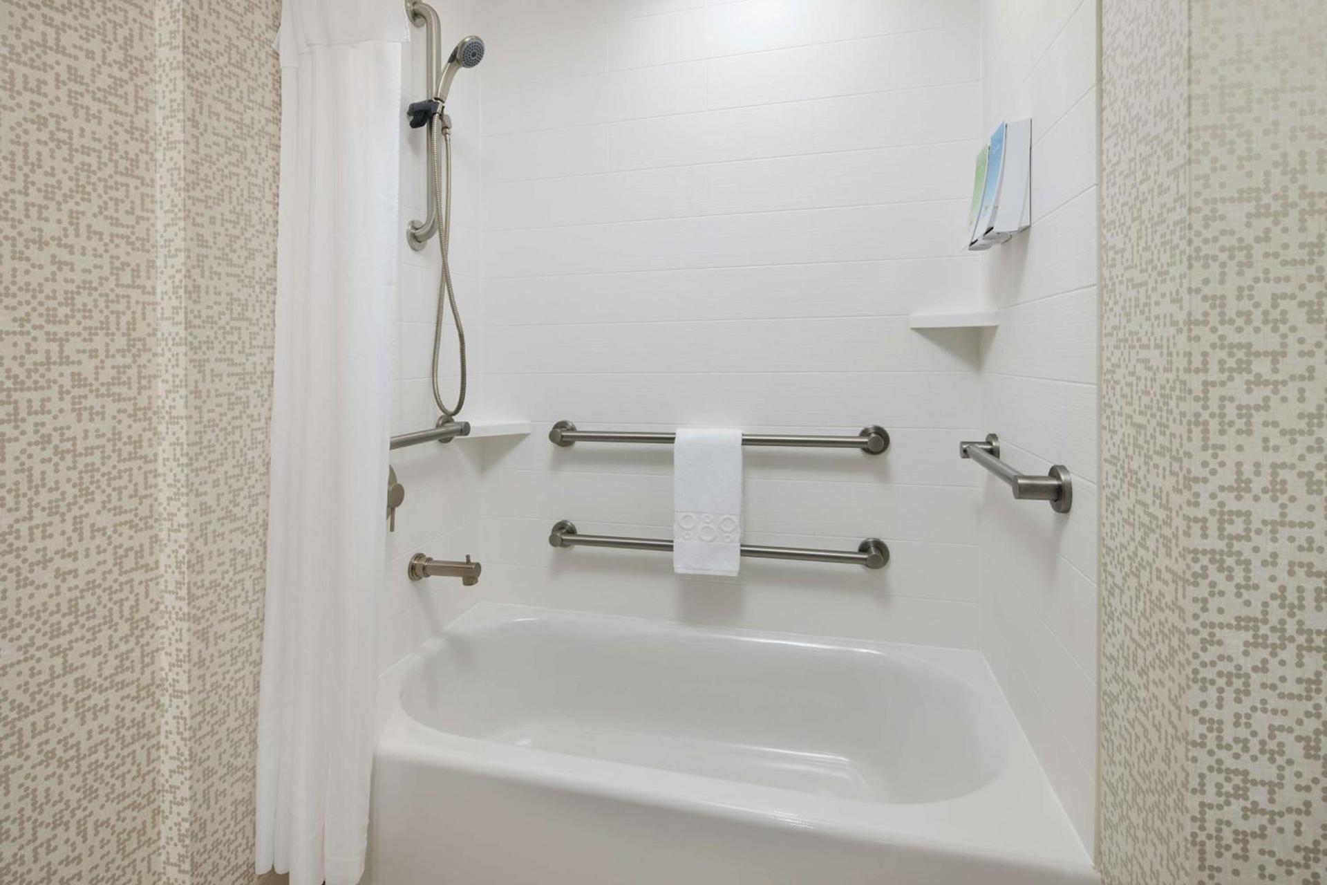 Home2 Suites By Hilton Stuart photo 16