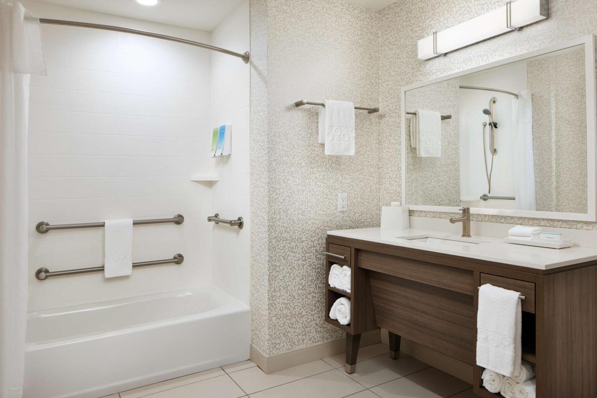 Home2 Suites By Hilton Stuart photo 21
