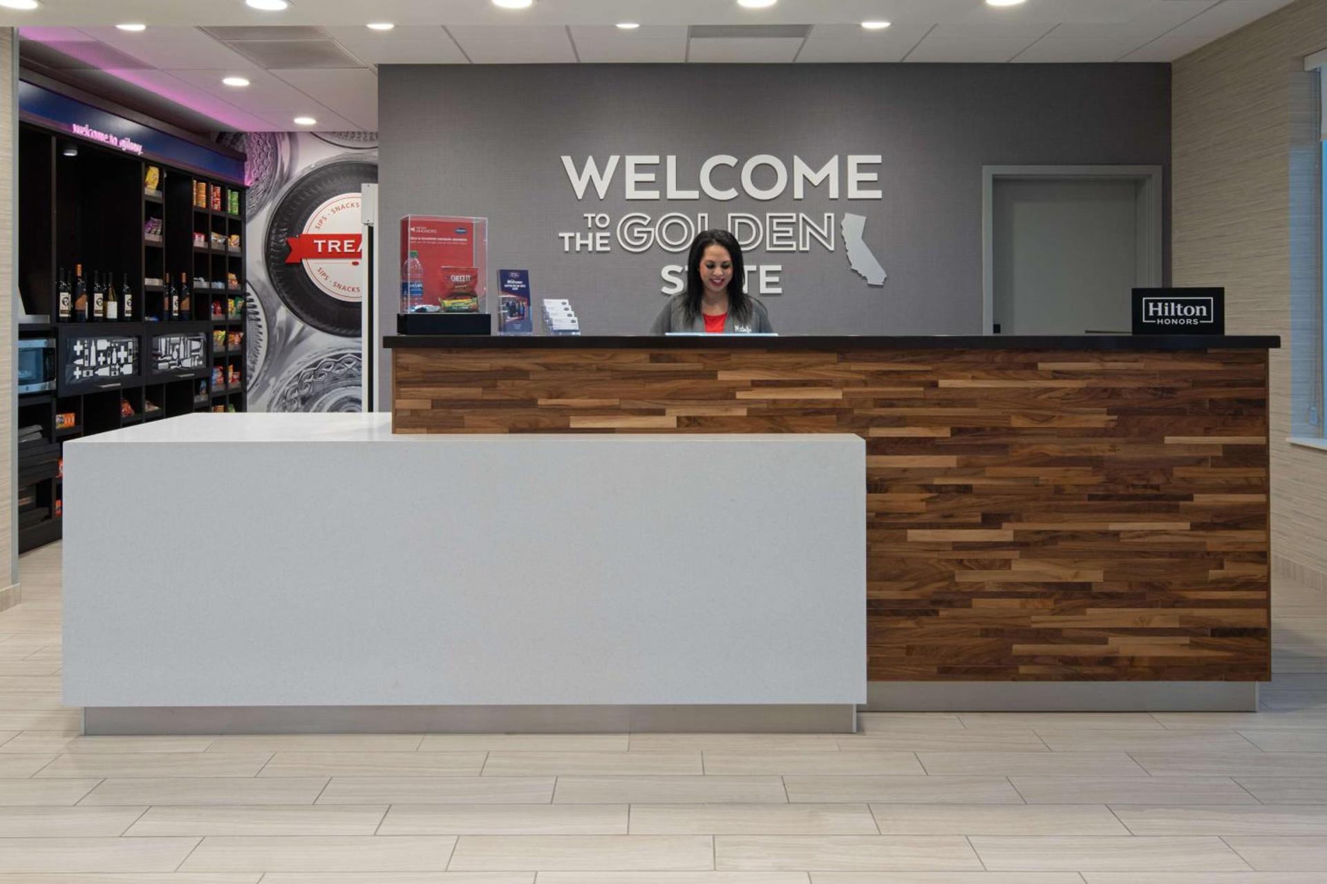 Hampton Inn & Suites Gilroy, Ca photo 4