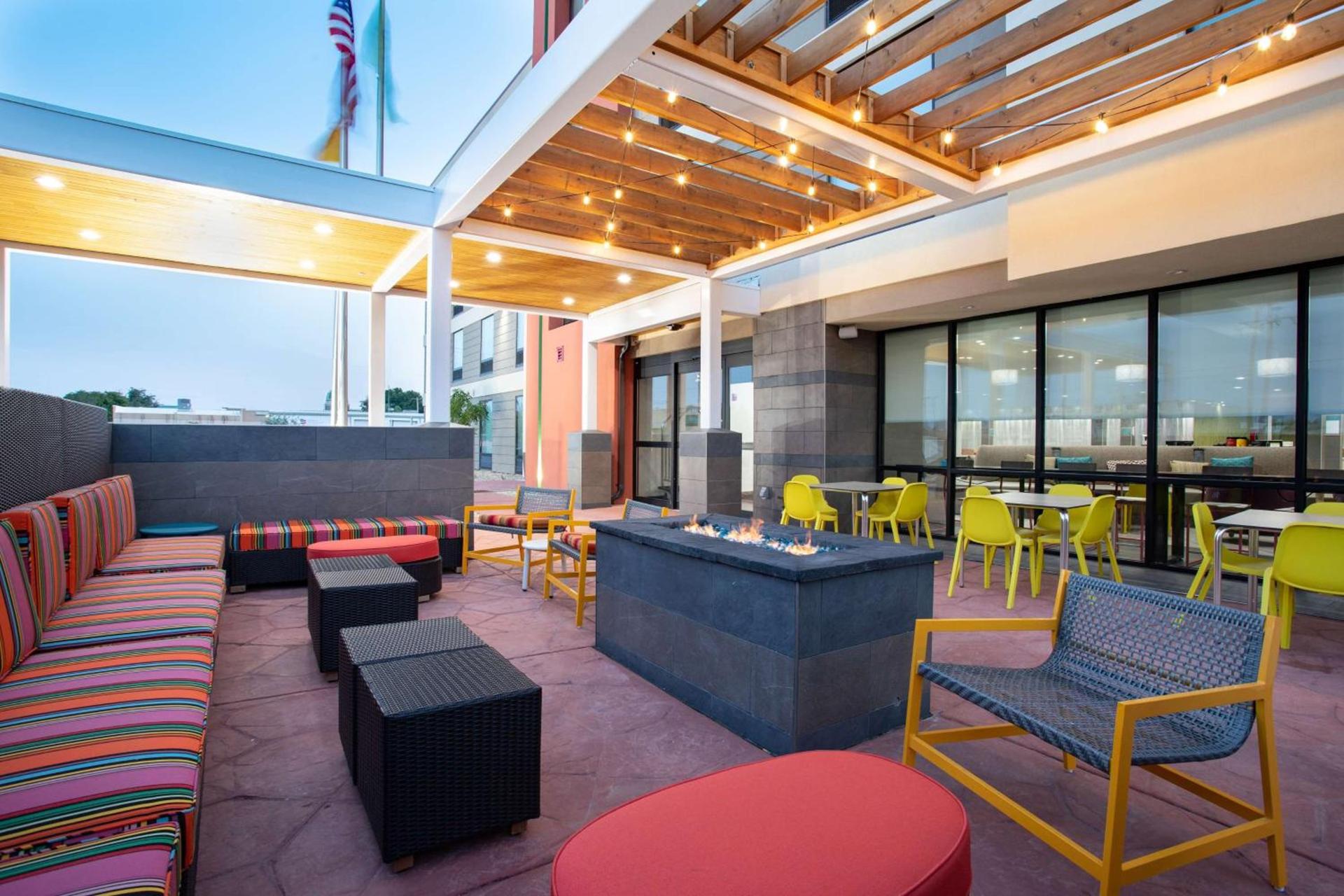 Home2 Suites by Hilton Roswell, NM photo 4