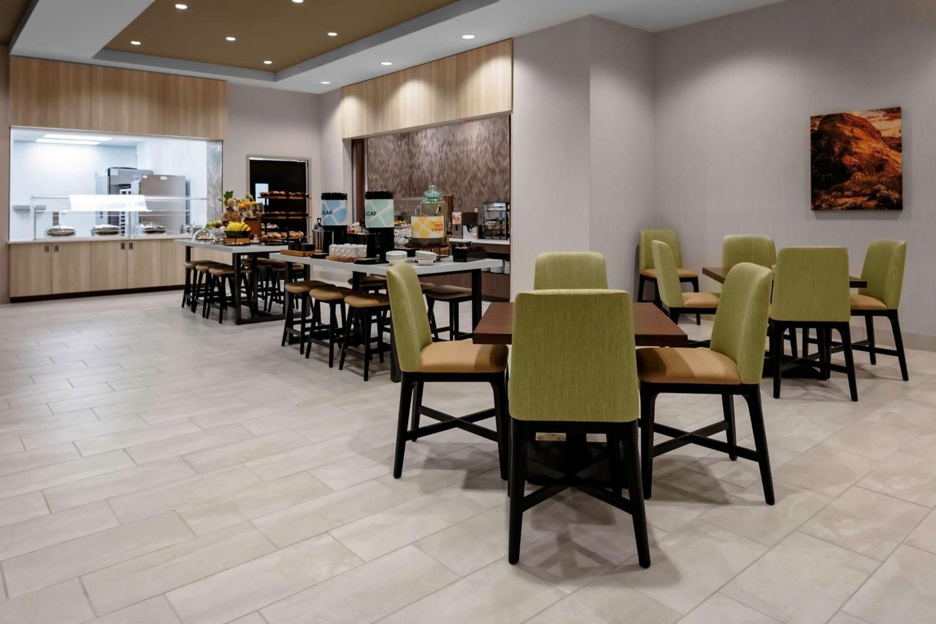Hilton Garden Inn Chandler Downtown photo 11