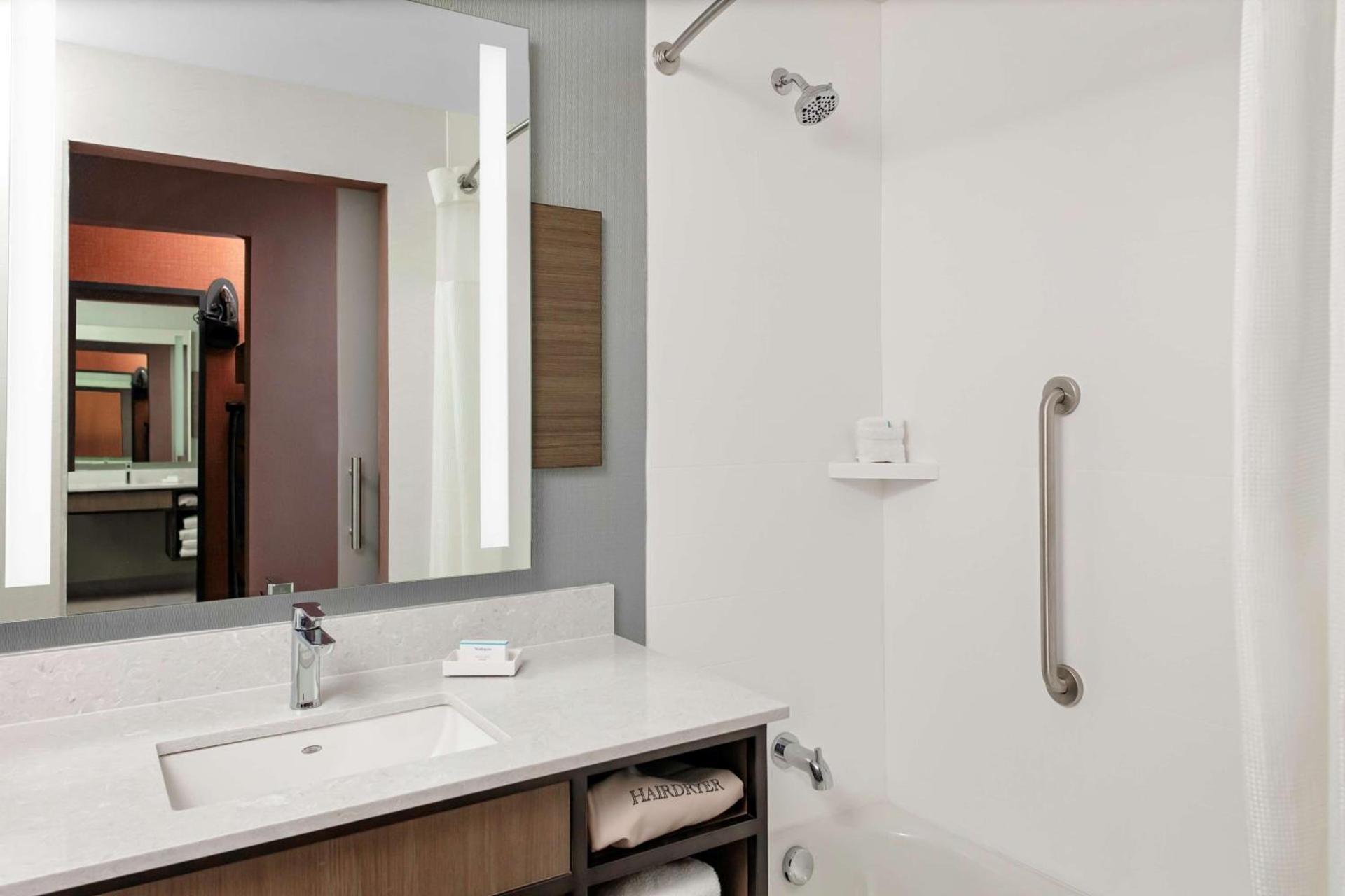 Hilton Garden Inn Chandler Downtown photo 15