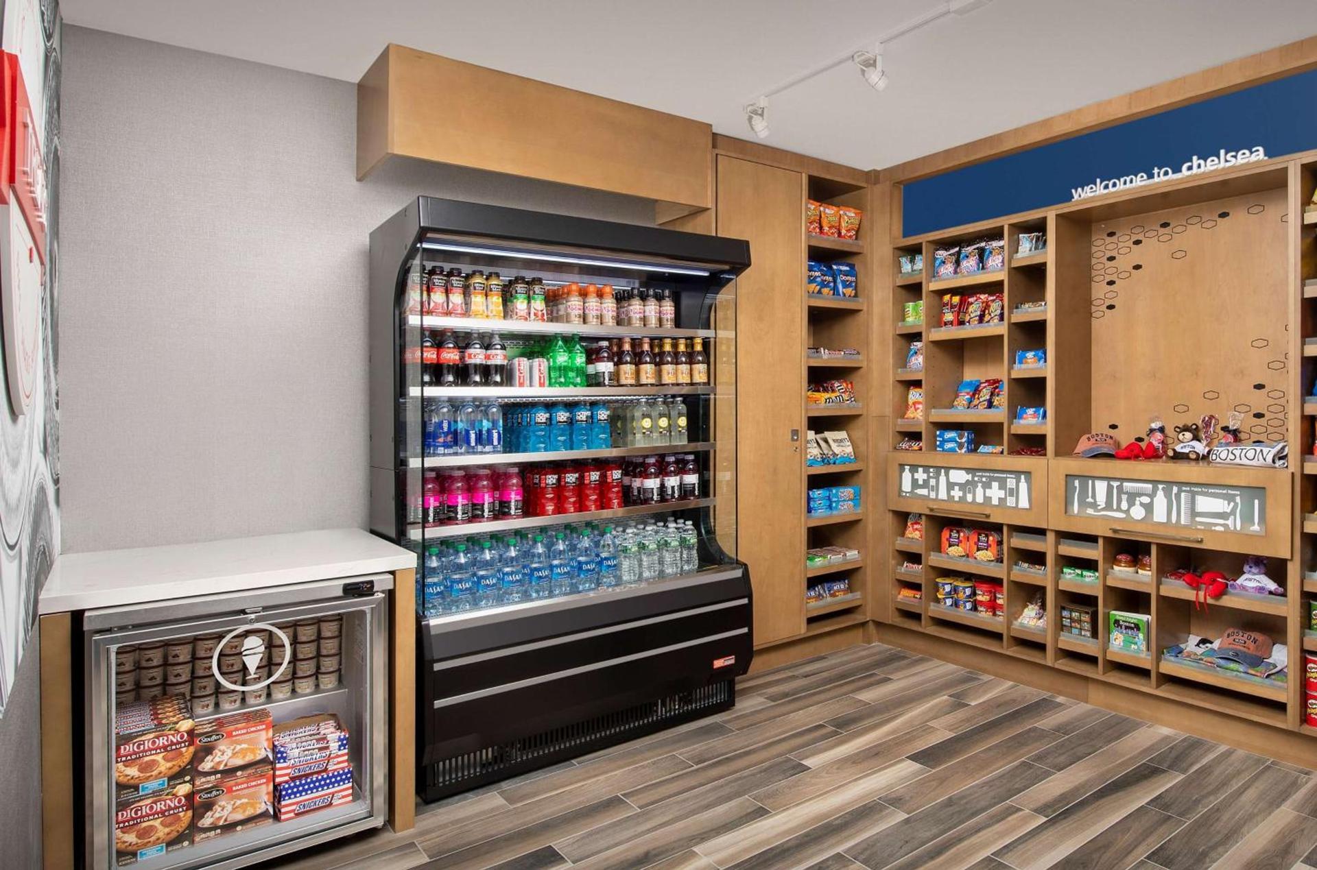 Hampton Inn Boston Logan Airport Chelsea photo 8