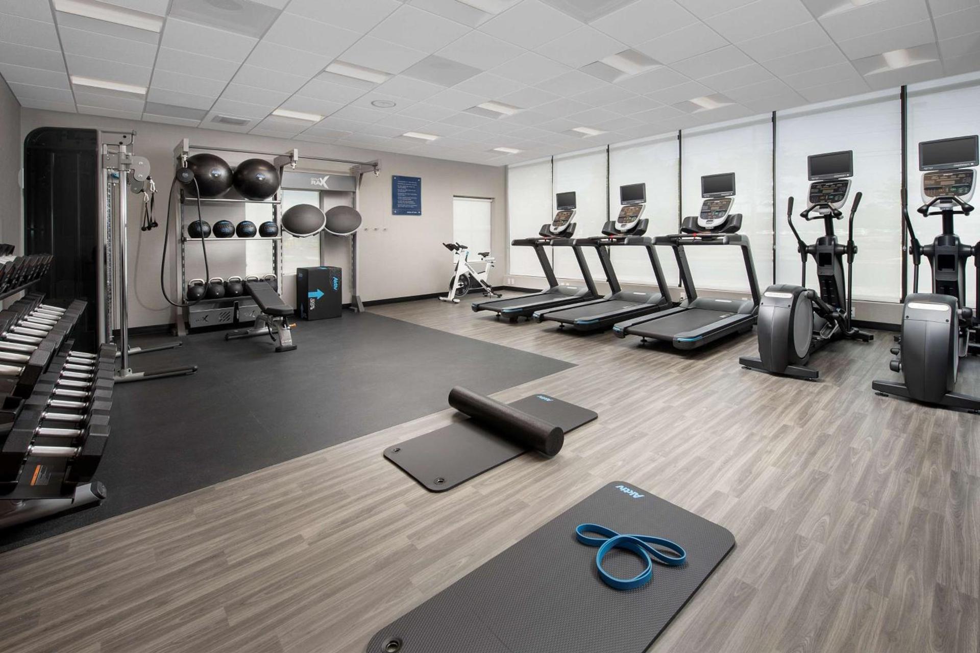 Hampton Inn Boston Logan Airport Chelsea photo 11