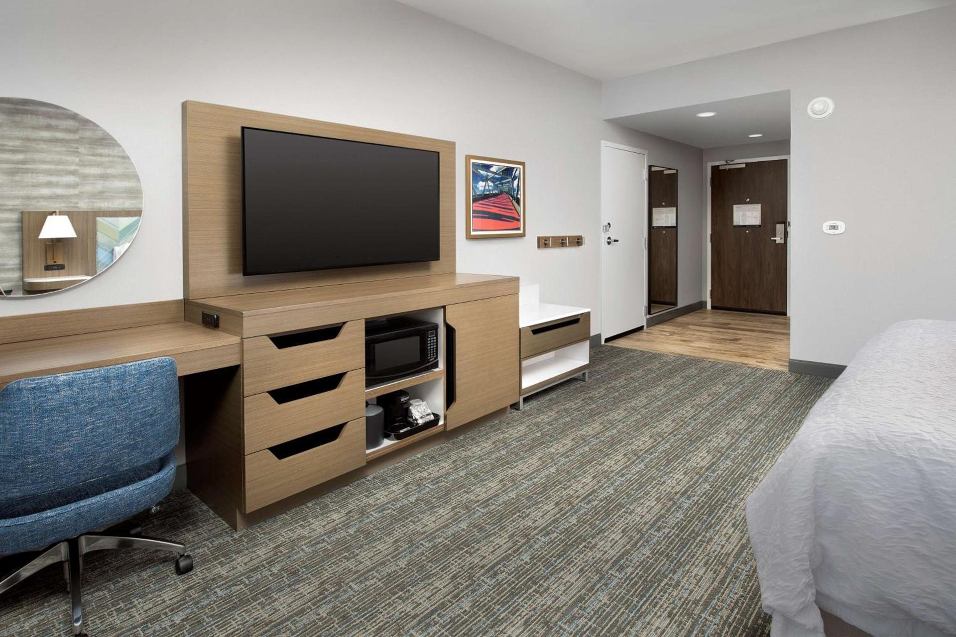 Hampton Inn Boston Logan Airport Chelsea photo 24