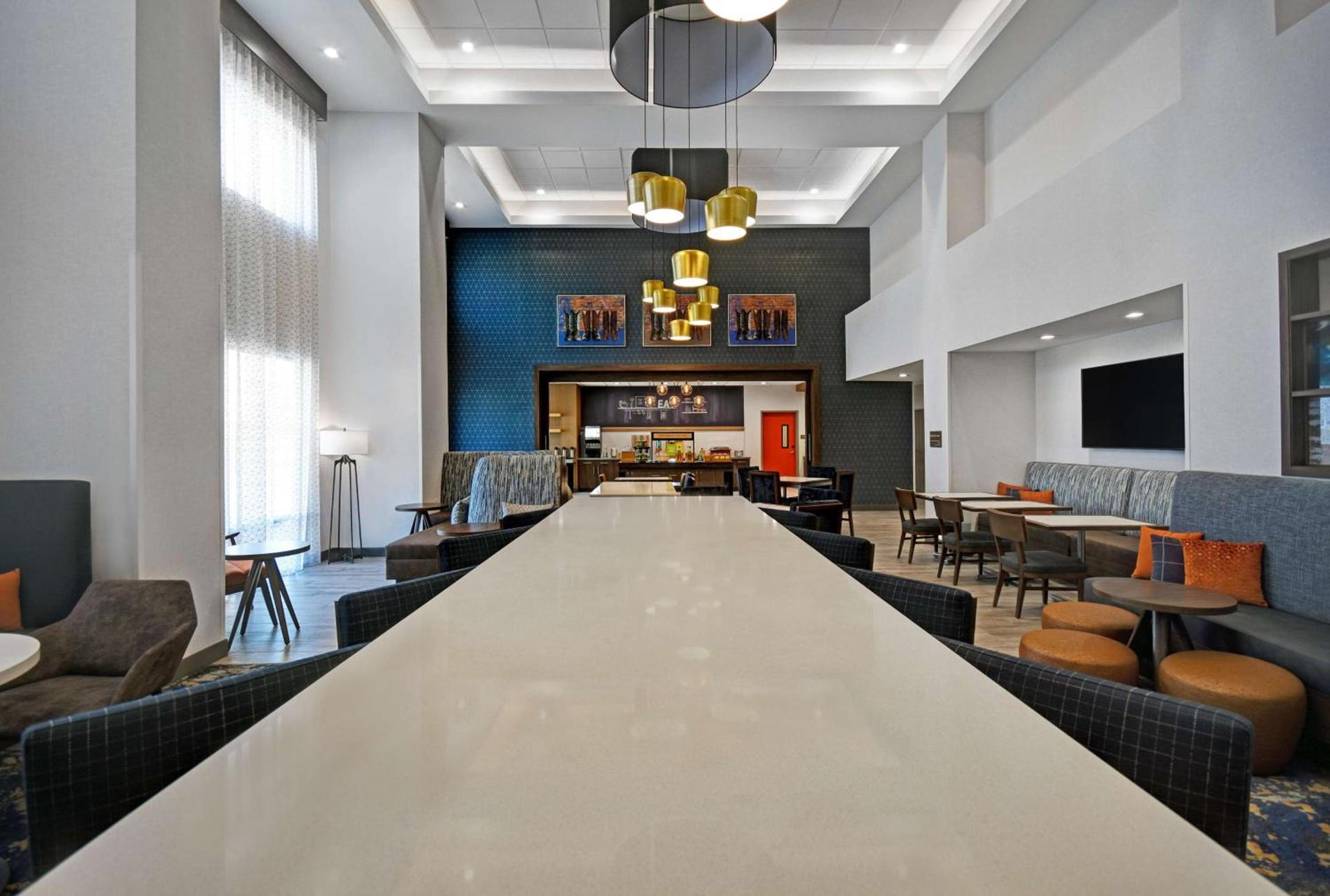 Hampton Inn Midland South, Tx photo 22