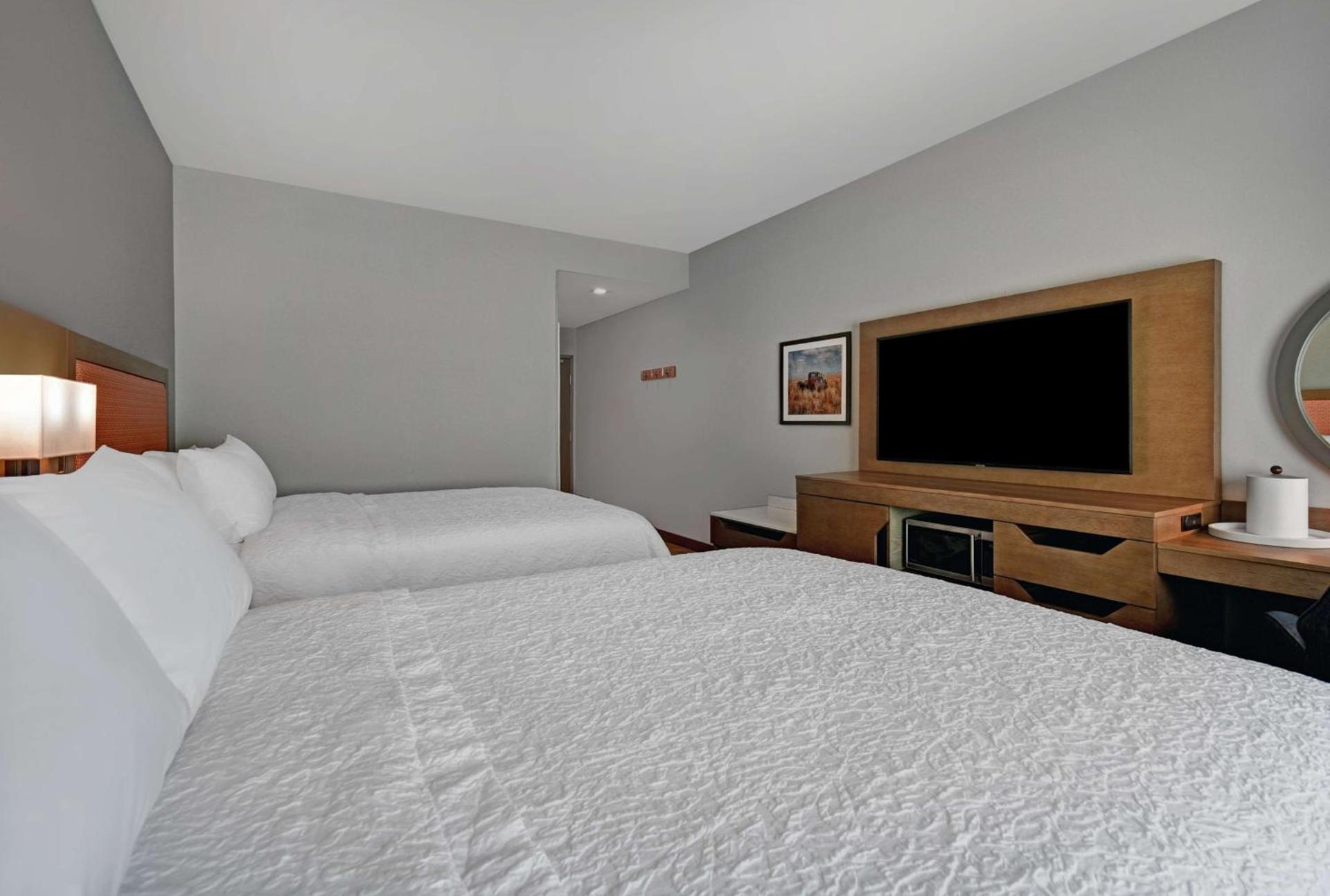 Hampton Inn Midland South, Tx photo 28