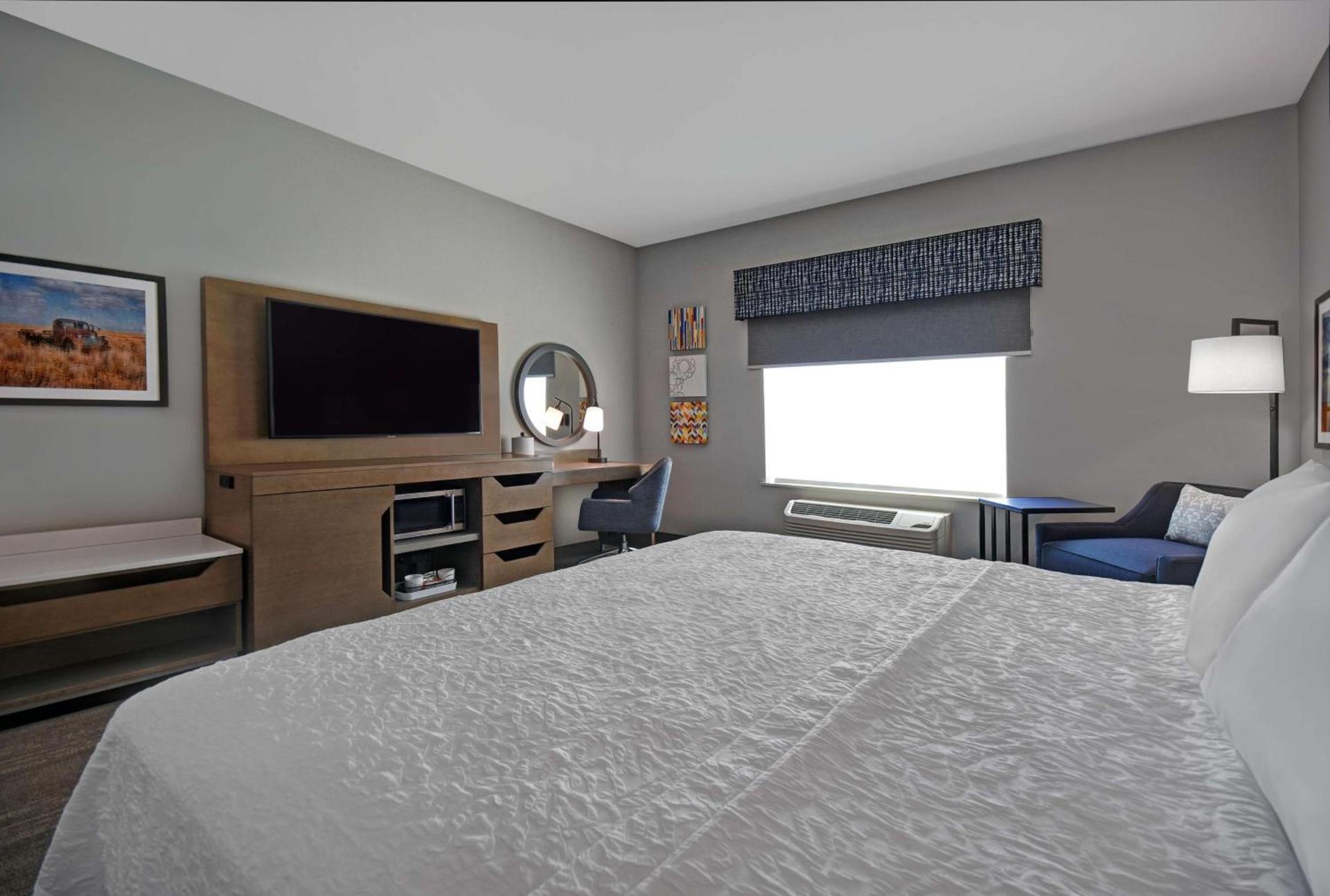 Hampton Inn Midland South, Tx photo 33
