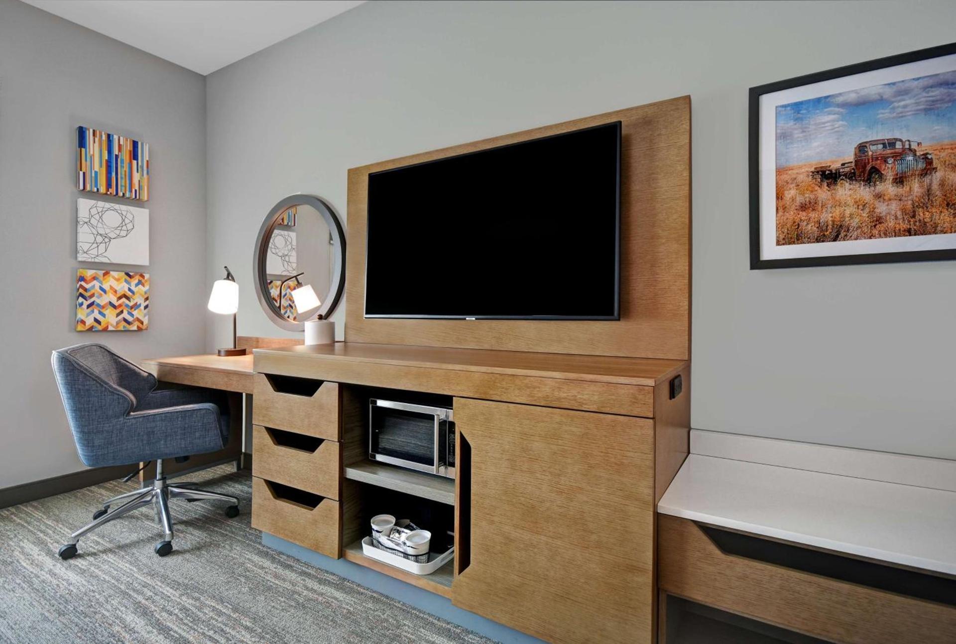 Hampton Inn Midland South, Tx photo 41