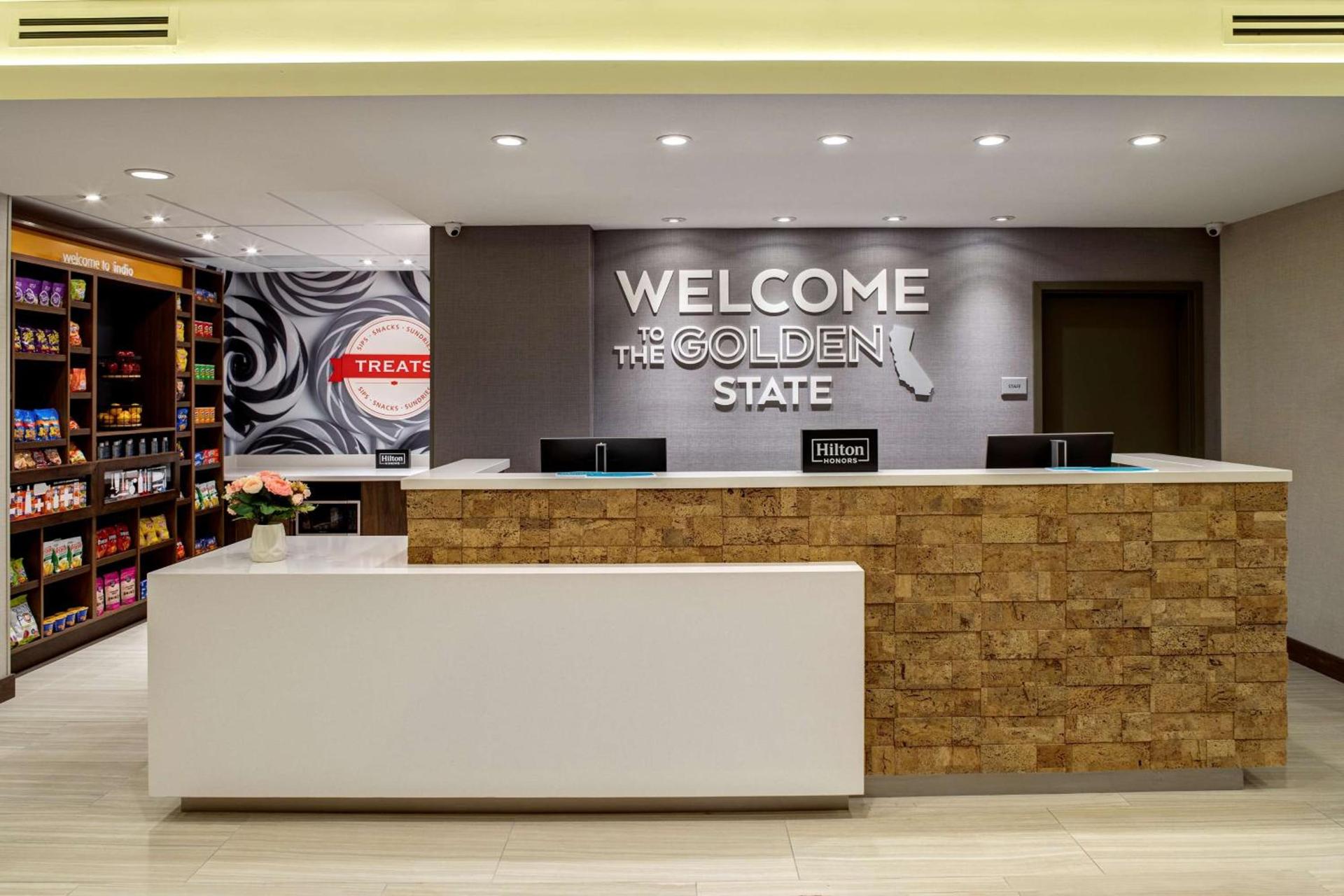 Hampton Inn & Suites Indio, Ca photo 2